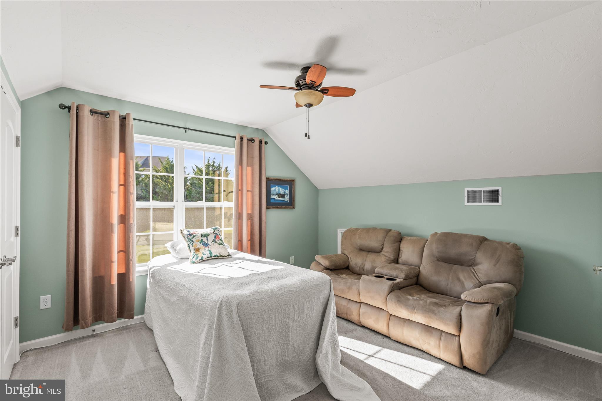 JACKSON HEIGHTS - Residential