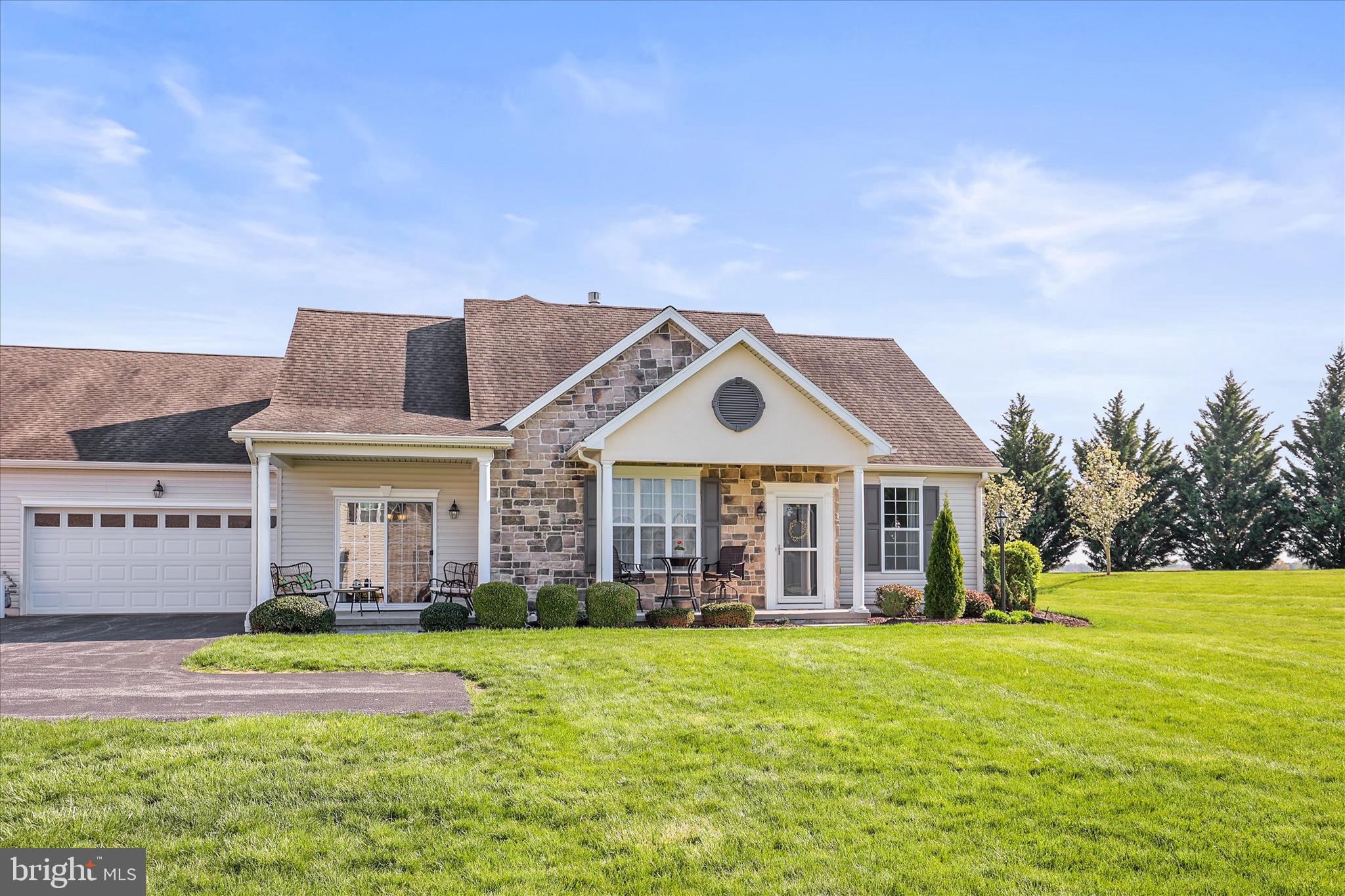 70 DOLOMITE DRIVE 17C