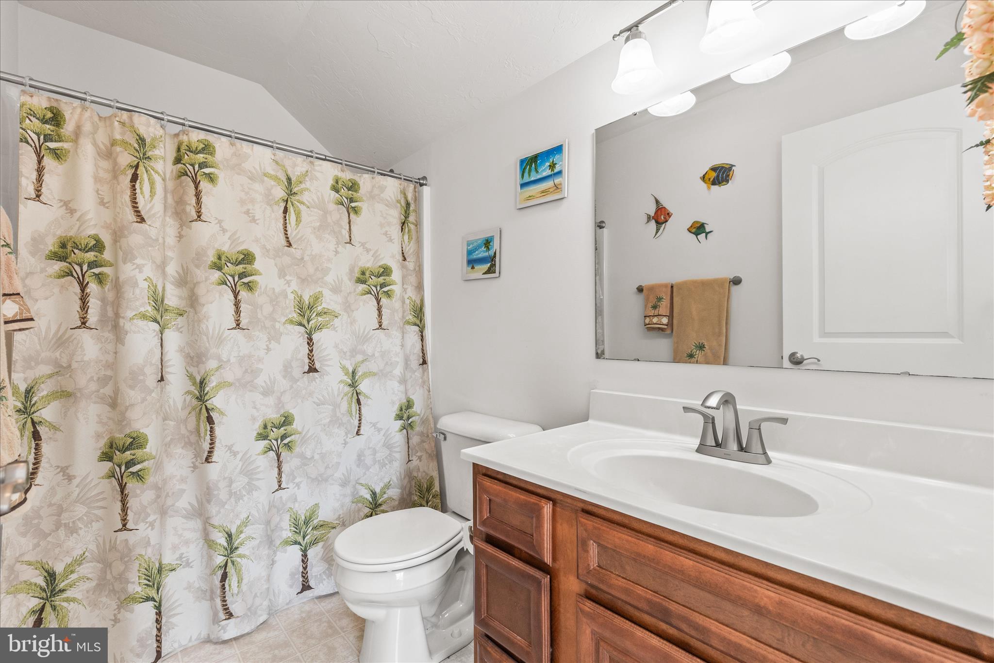 JACKSON HEIGHTS - Residential