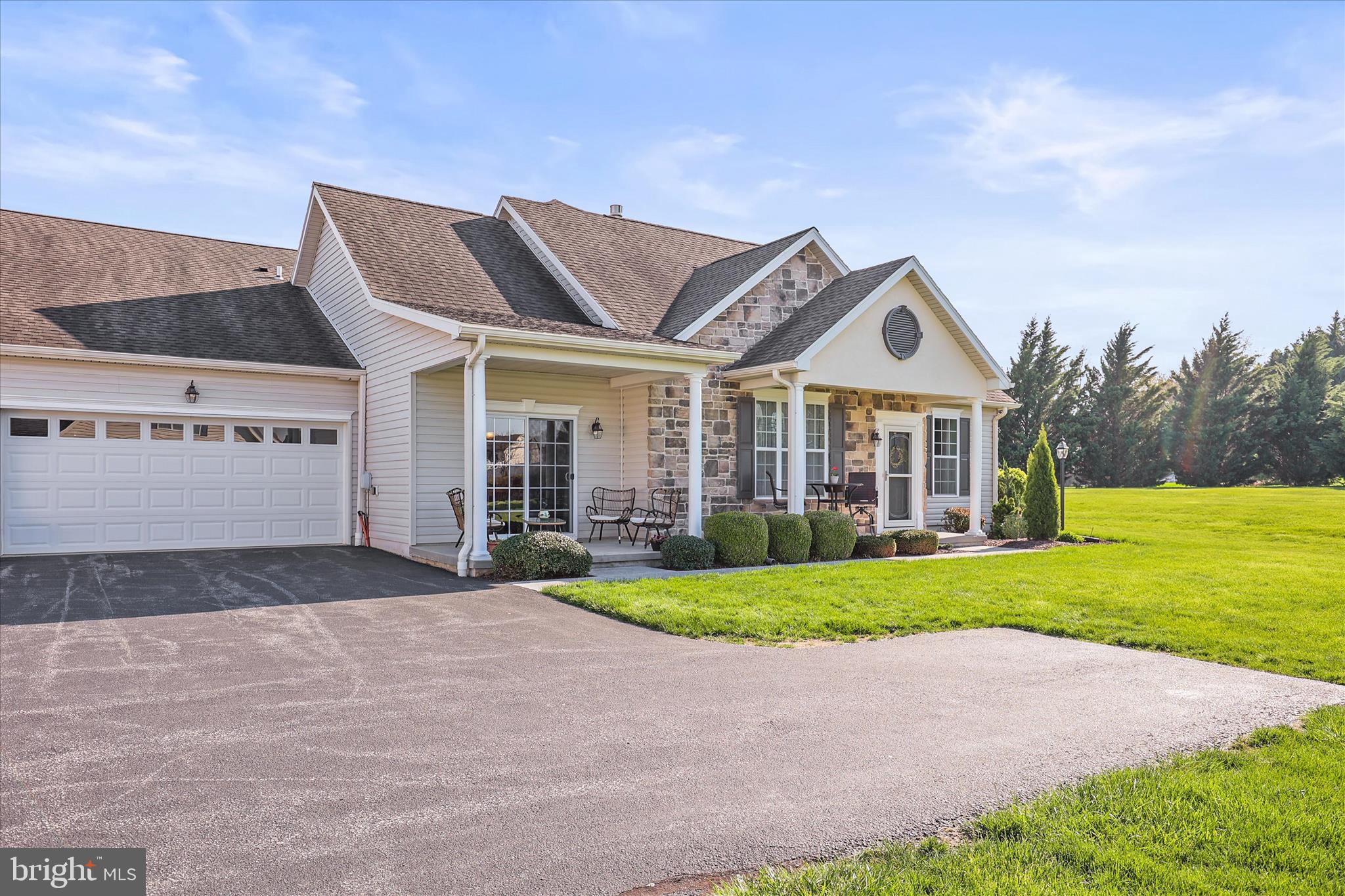 70 DOLOMITE DRIVE 17C