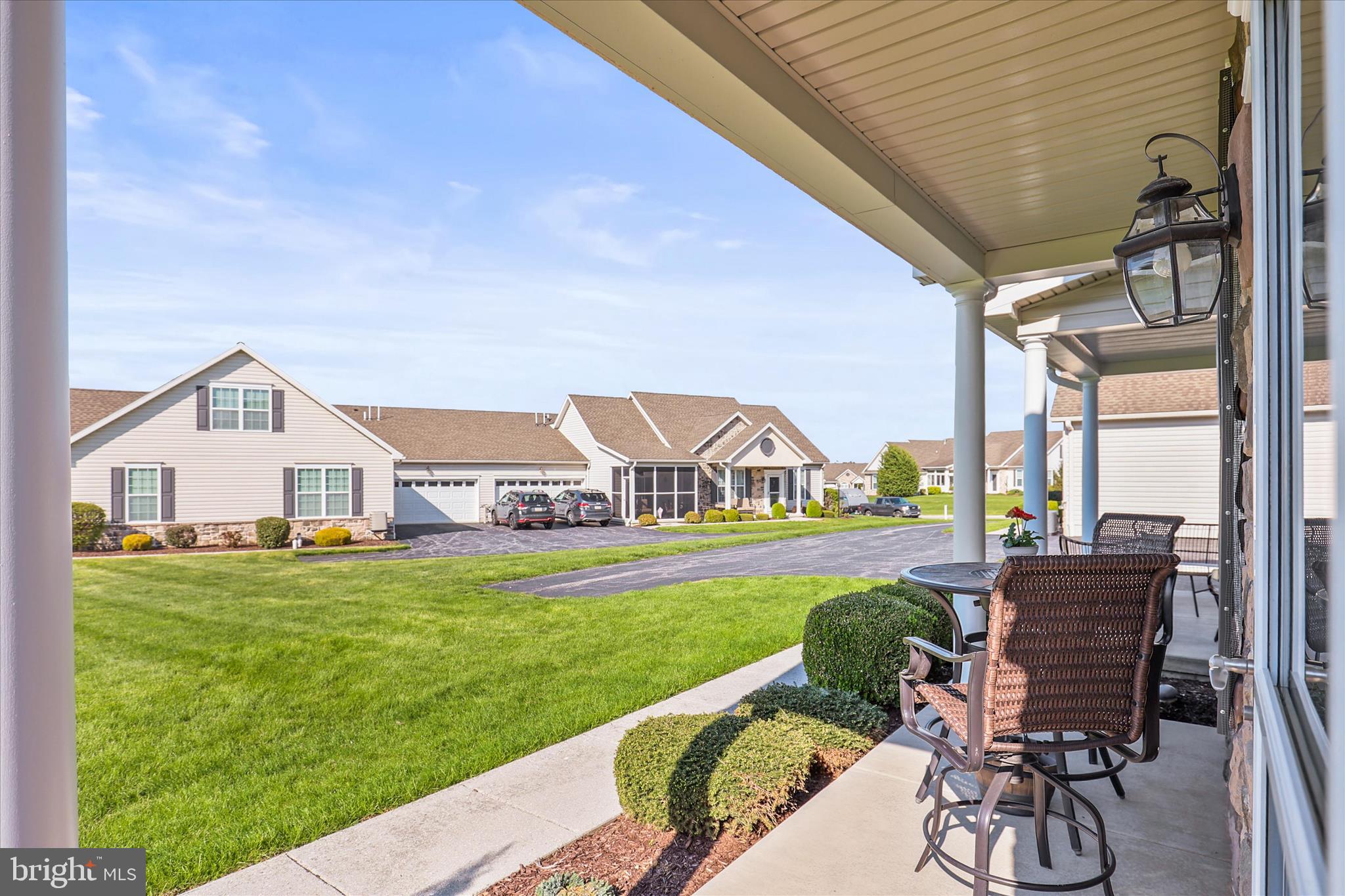 JACKSON HEIGHTS - Residential