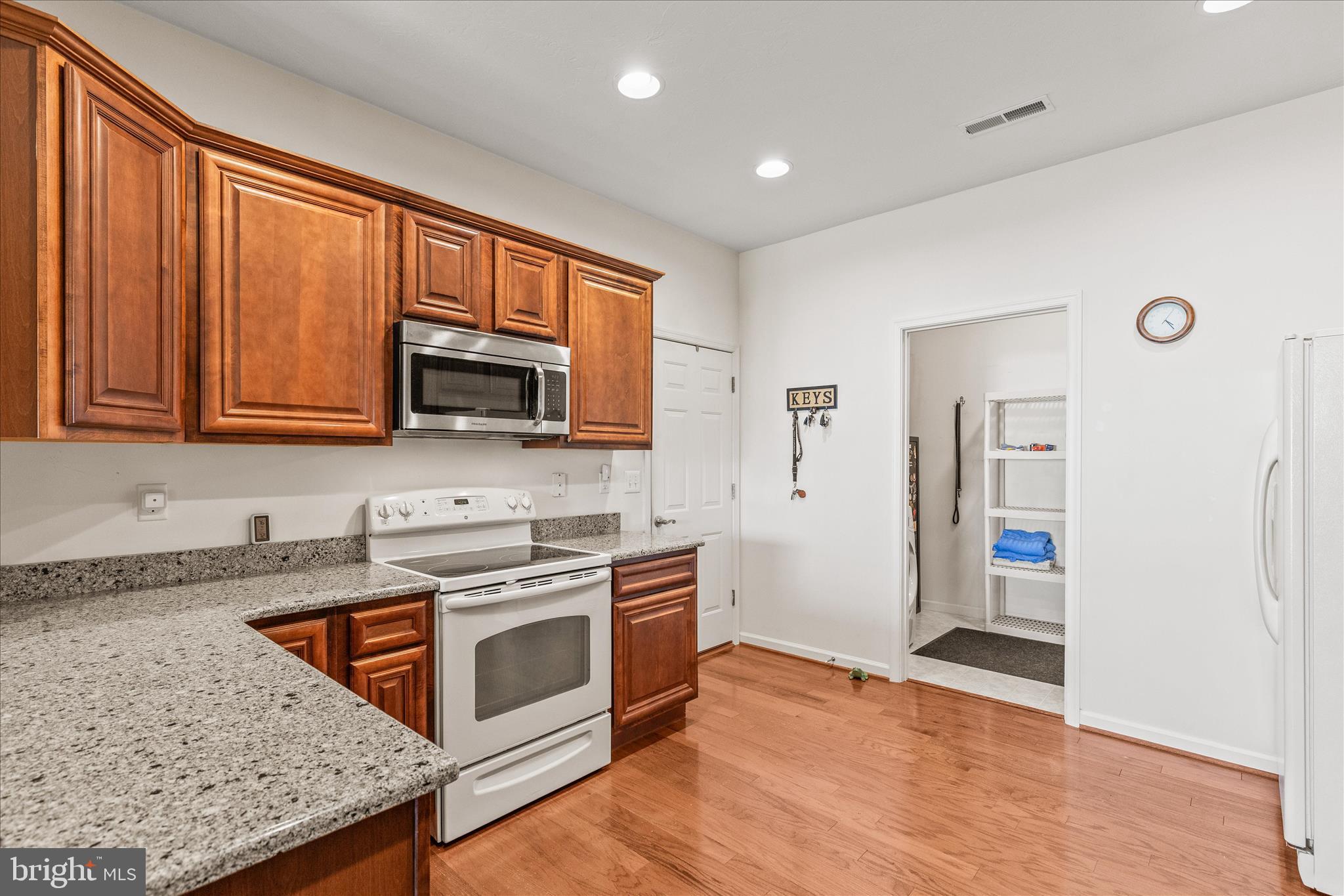 JACKSON HEIGHTS - Residential