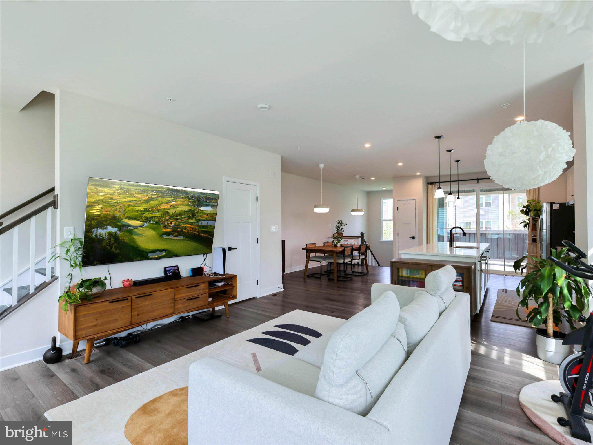 WELLINGTON FARMS - Residential