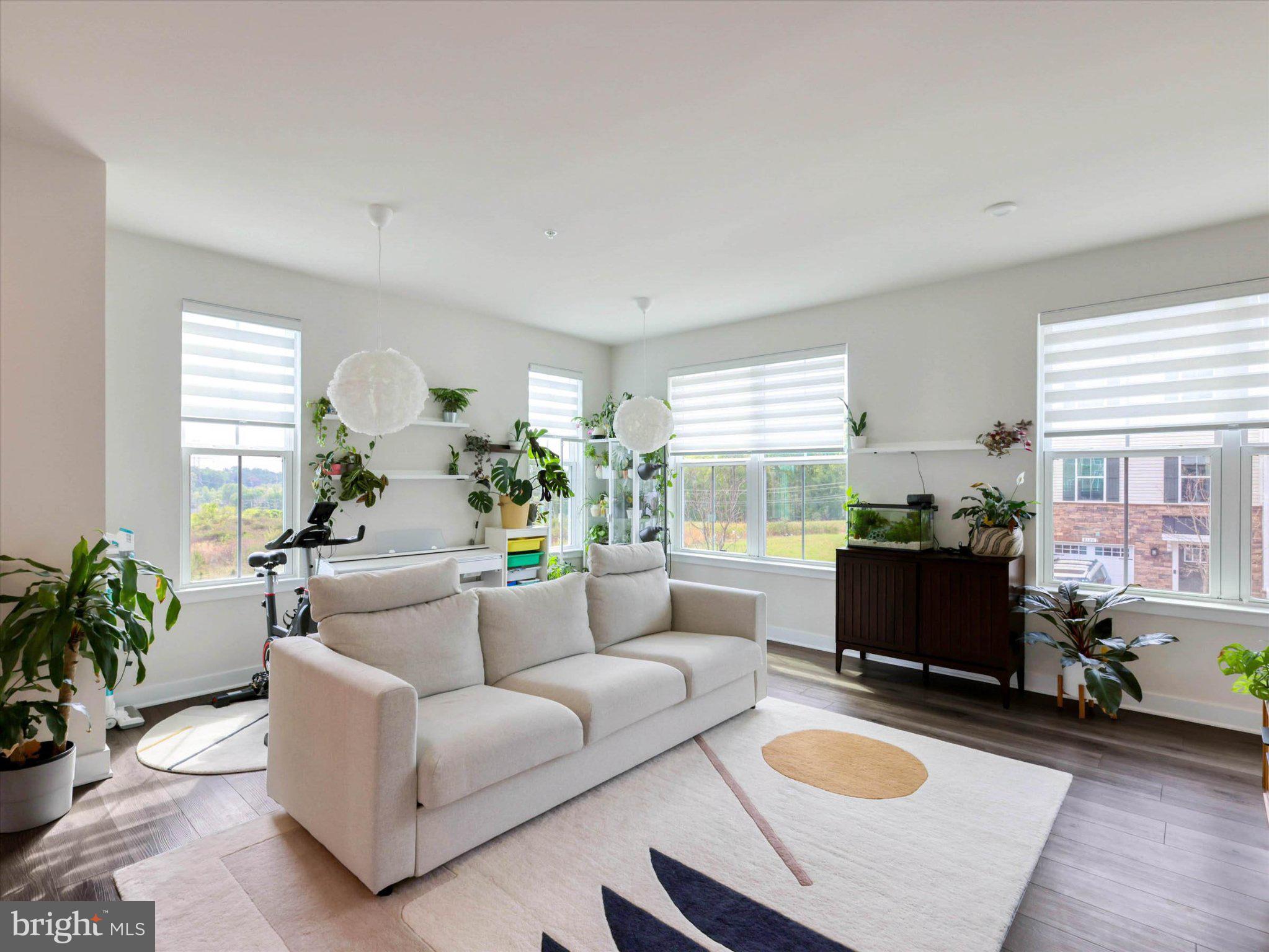 WELLINGTON FARMS - Residential