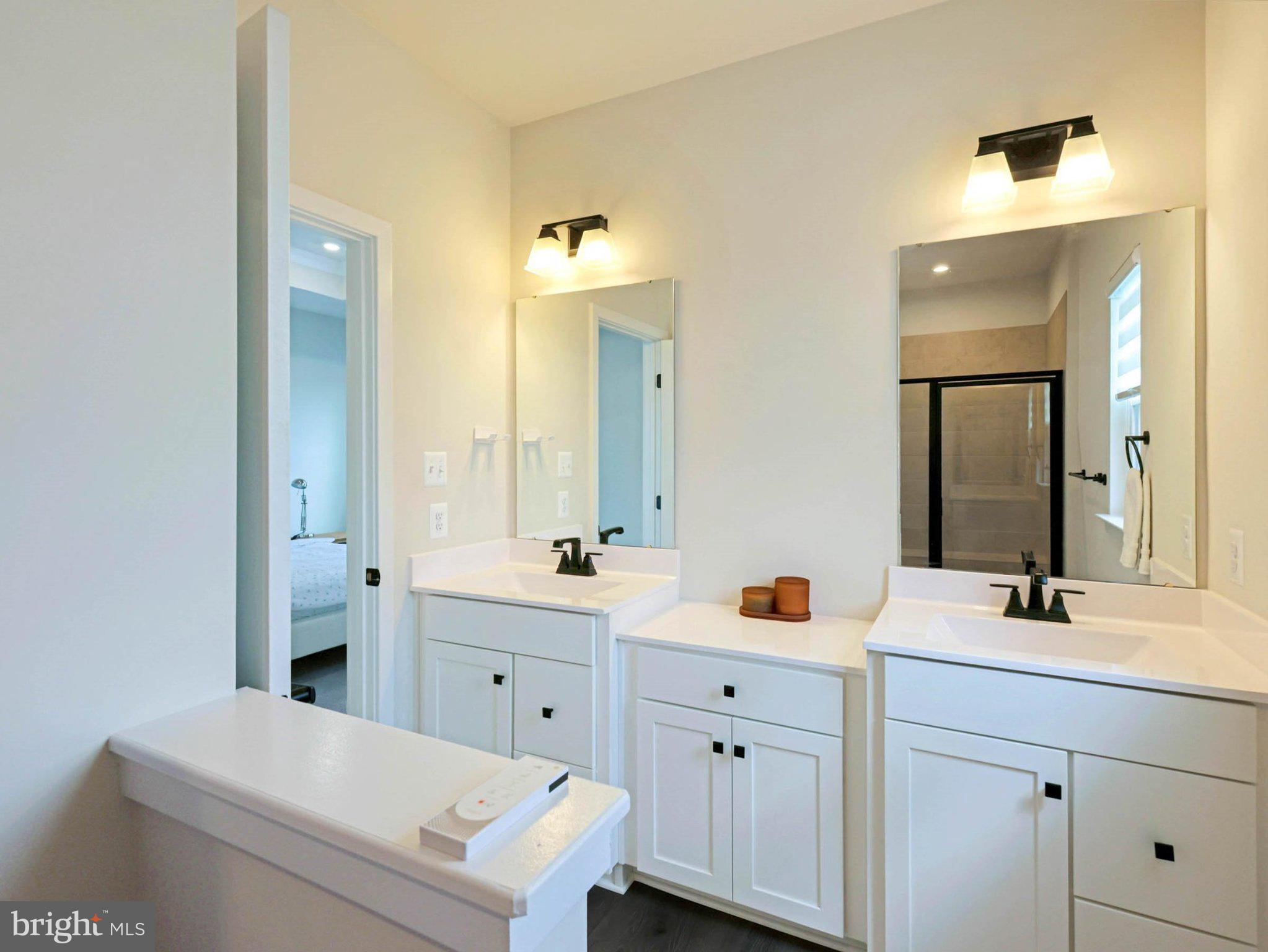 WELLINGTON FARMS - Residential