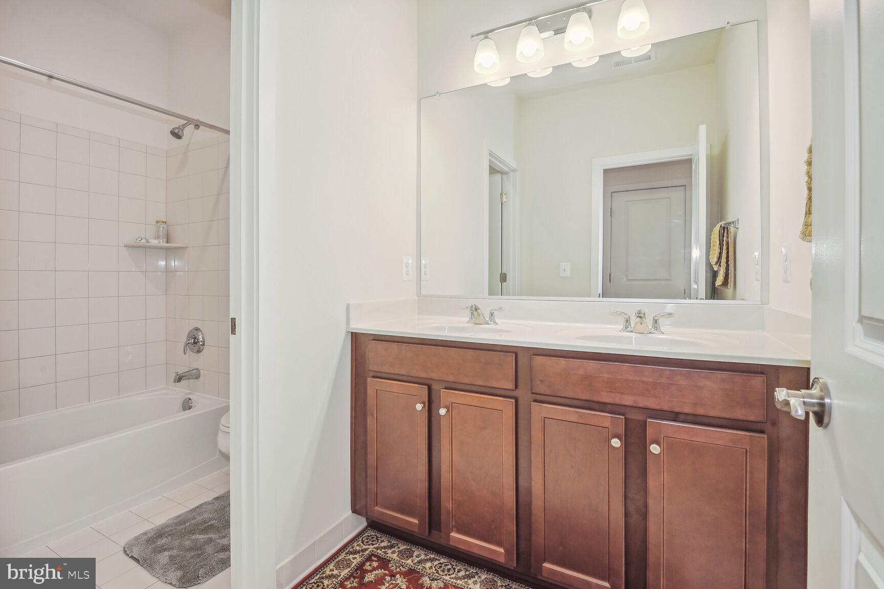 PROSPERITY PLAINS - Residential Lease