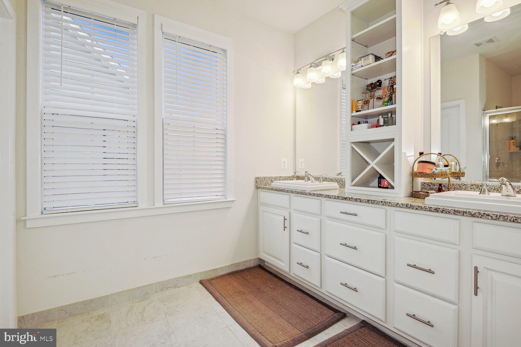 PROSPERITY PLAINS - Residential Lease