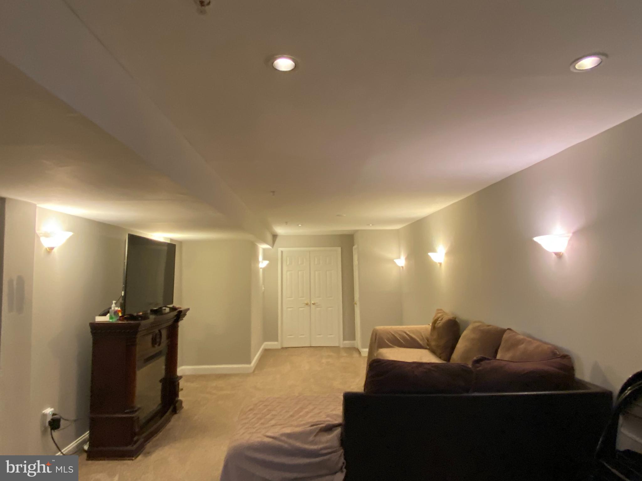 MARLBORO DOWNS-RSB PT LO - Residential