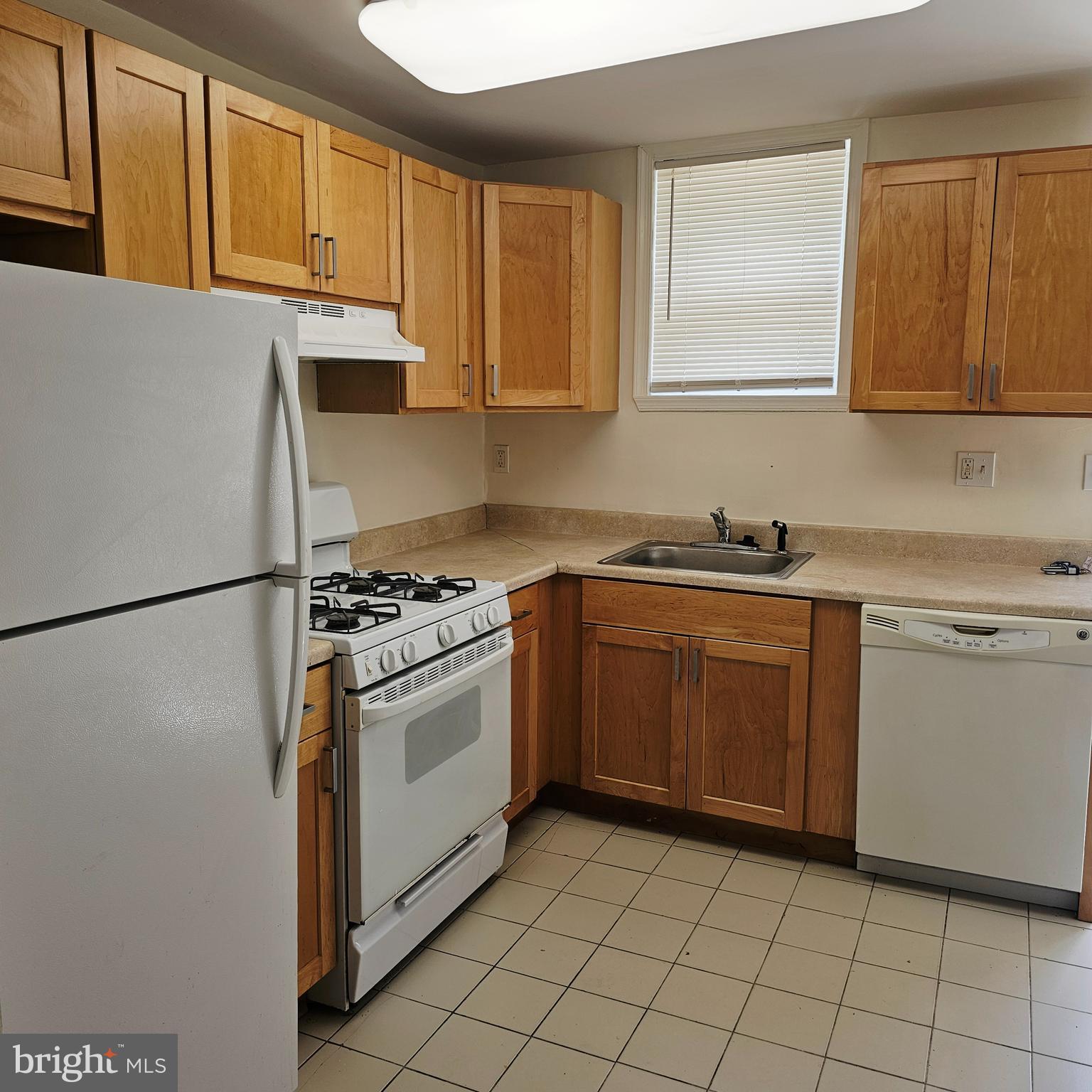 GRADUATE HOSPITAL - Residential Lease