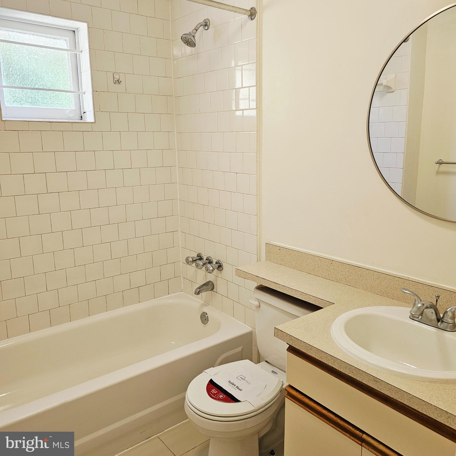 GRADUATE HOSPITAL - Residential Lease