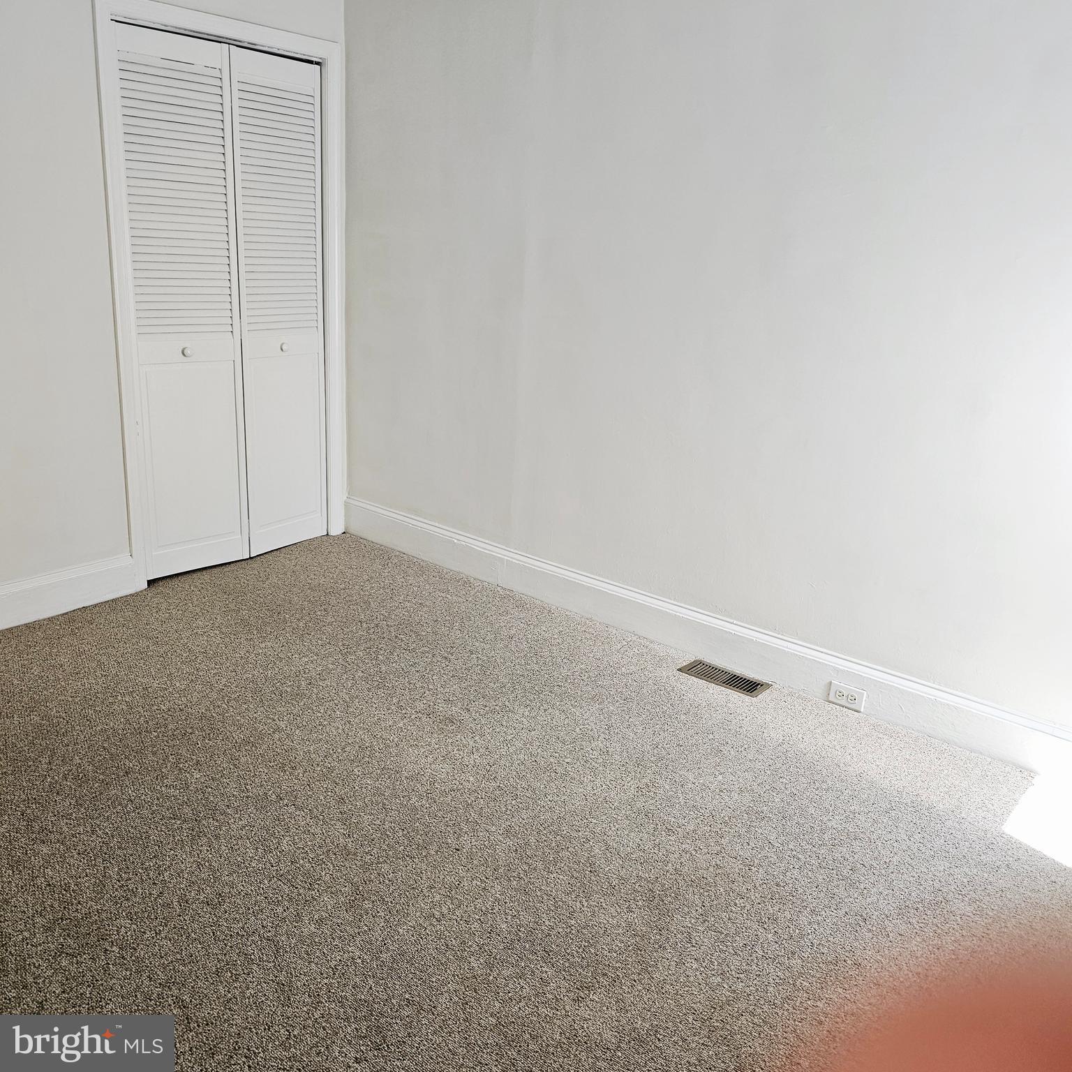 GRADUATE HOSPITAL - Residential Lease