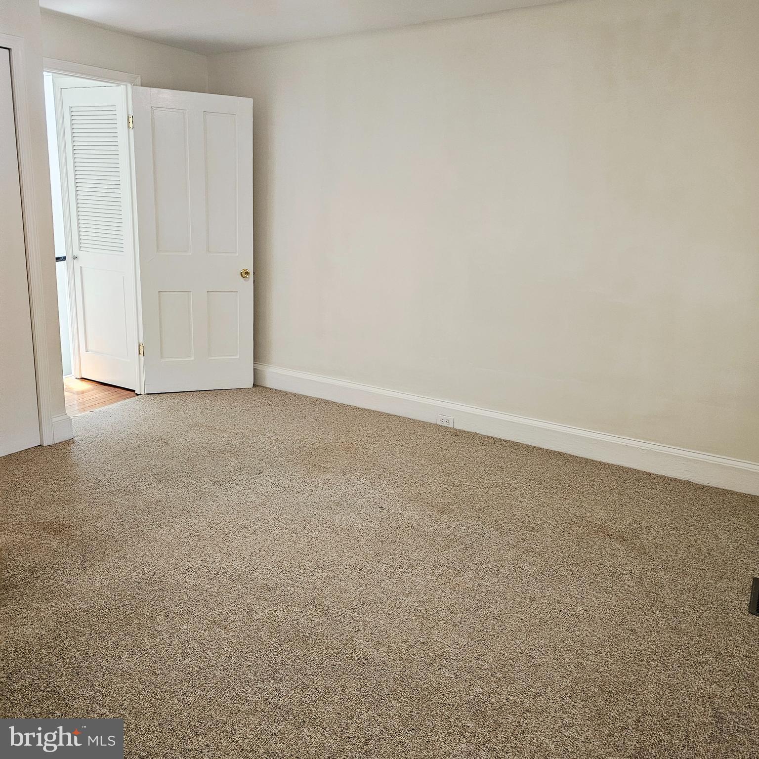 GRADUATE HOSPITAL - Residential Lease