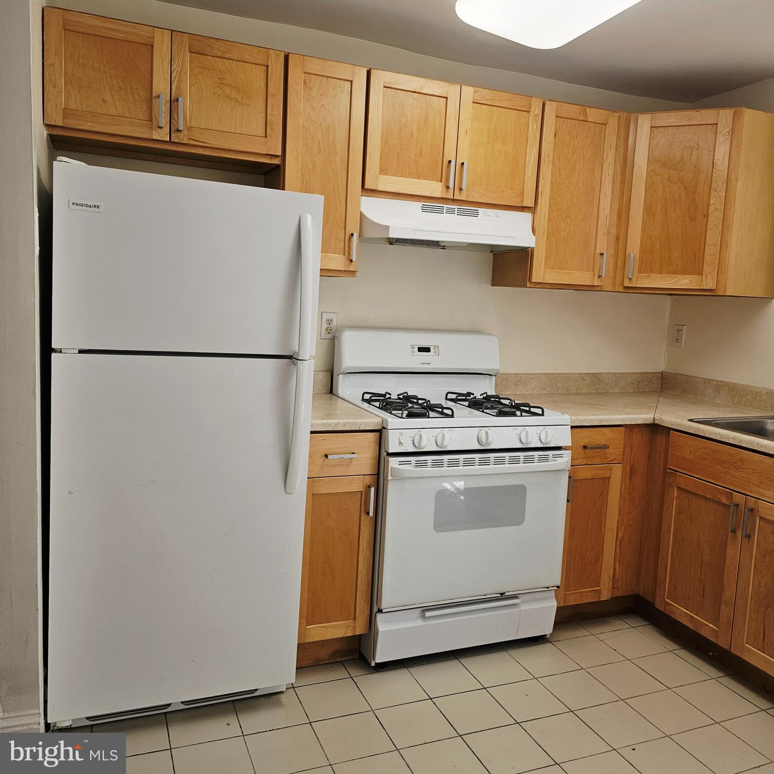 GRADUATE HOSPITAL - Residential Lease