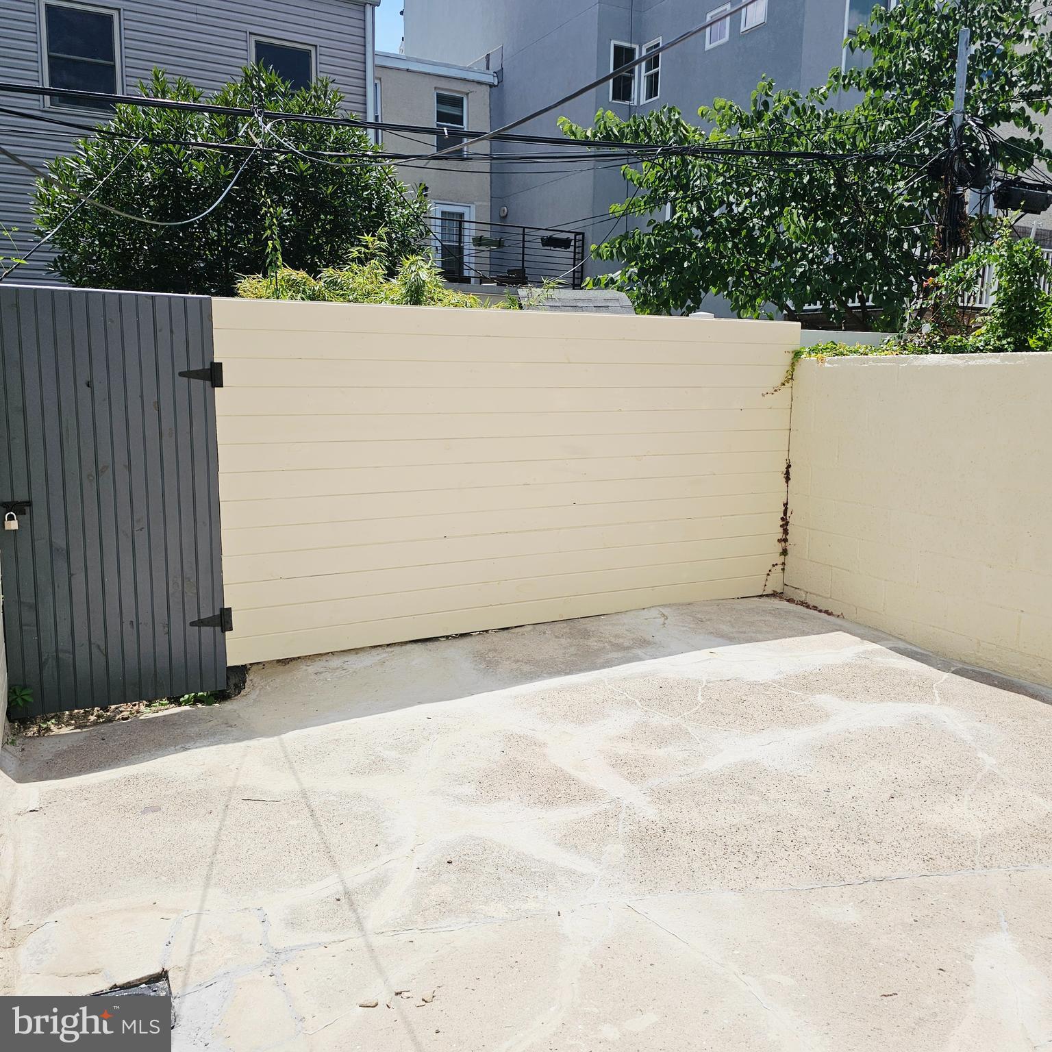 GRADUATE HOSPITAL - Residential Lease