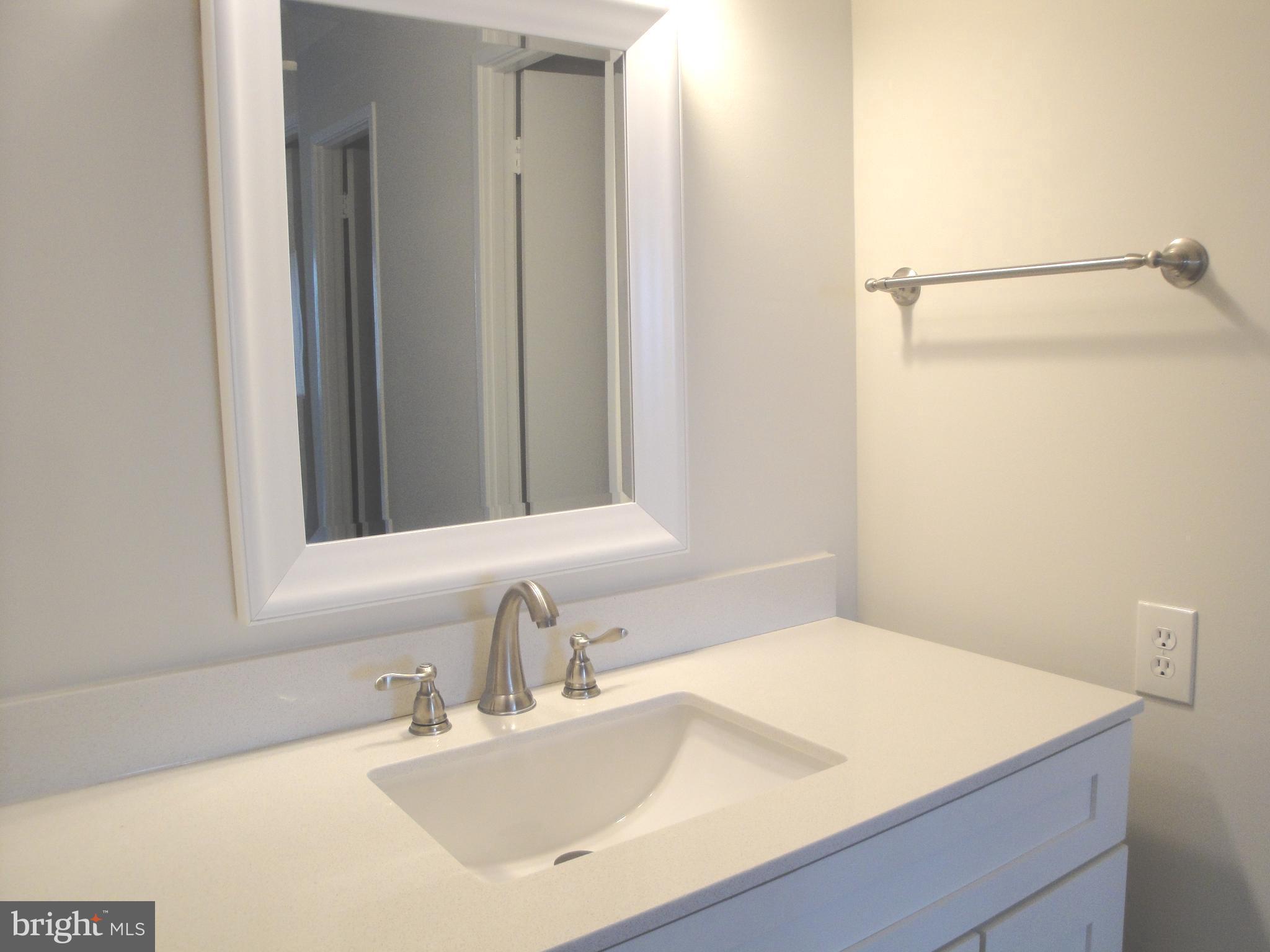 ROTONDA - Residential Lease