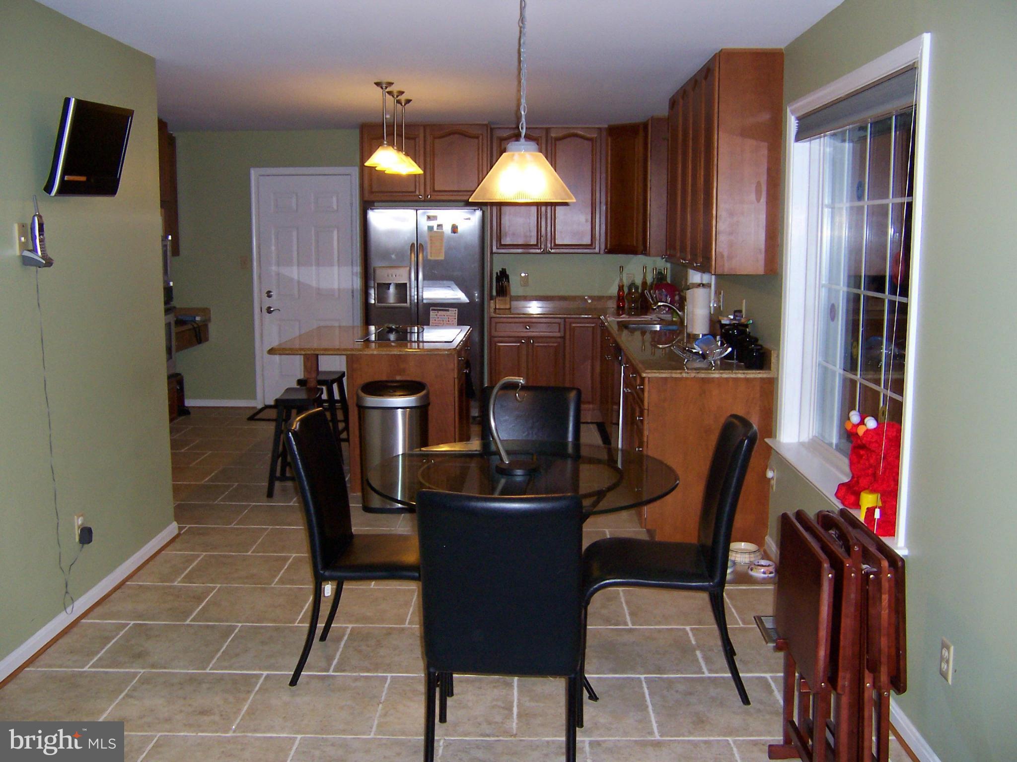 TREEVIEW ESTATES - Residential Lease