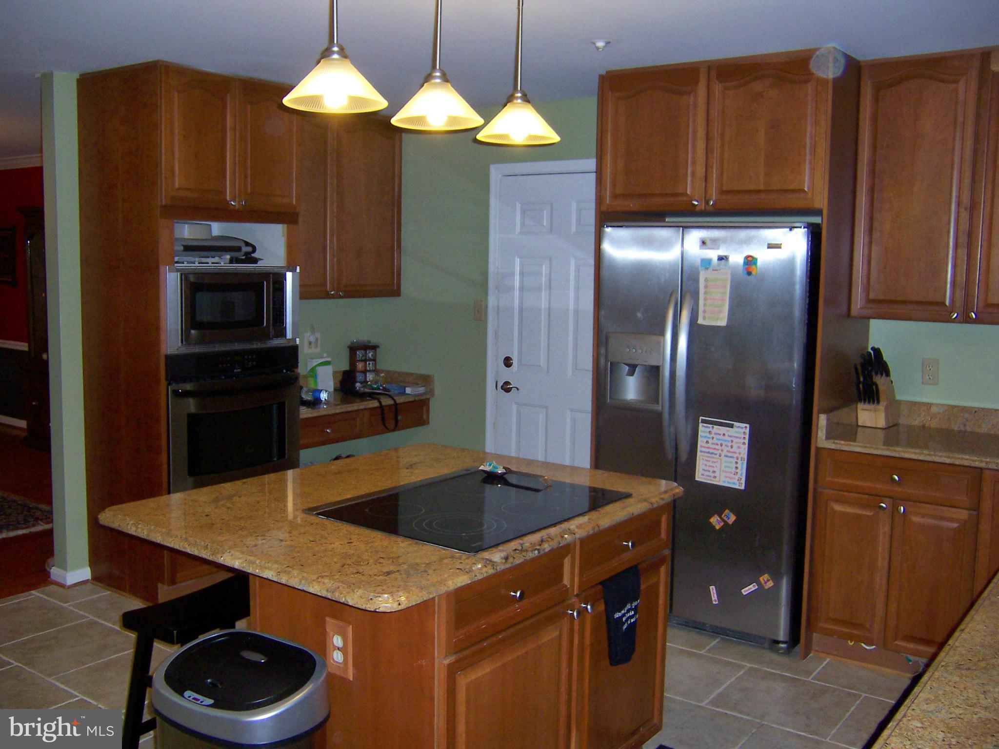 TREEVIEW ESTATES - Residential Lease