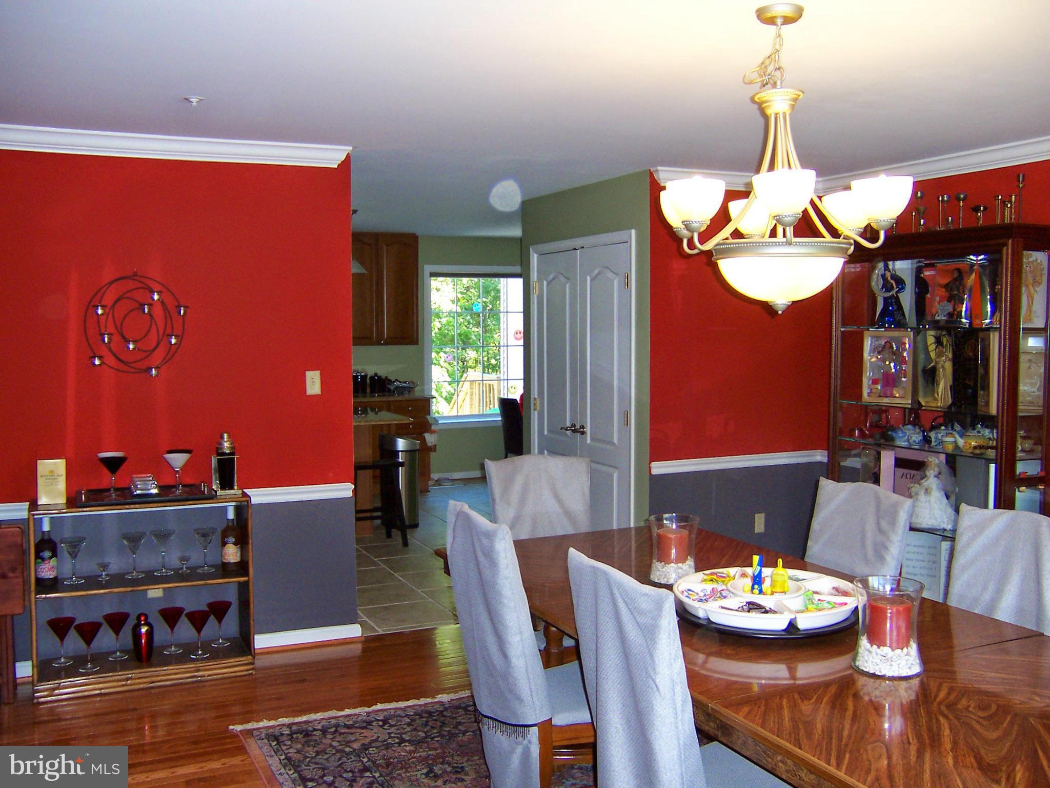 TREEVIEW ESTATES - Residential Lease