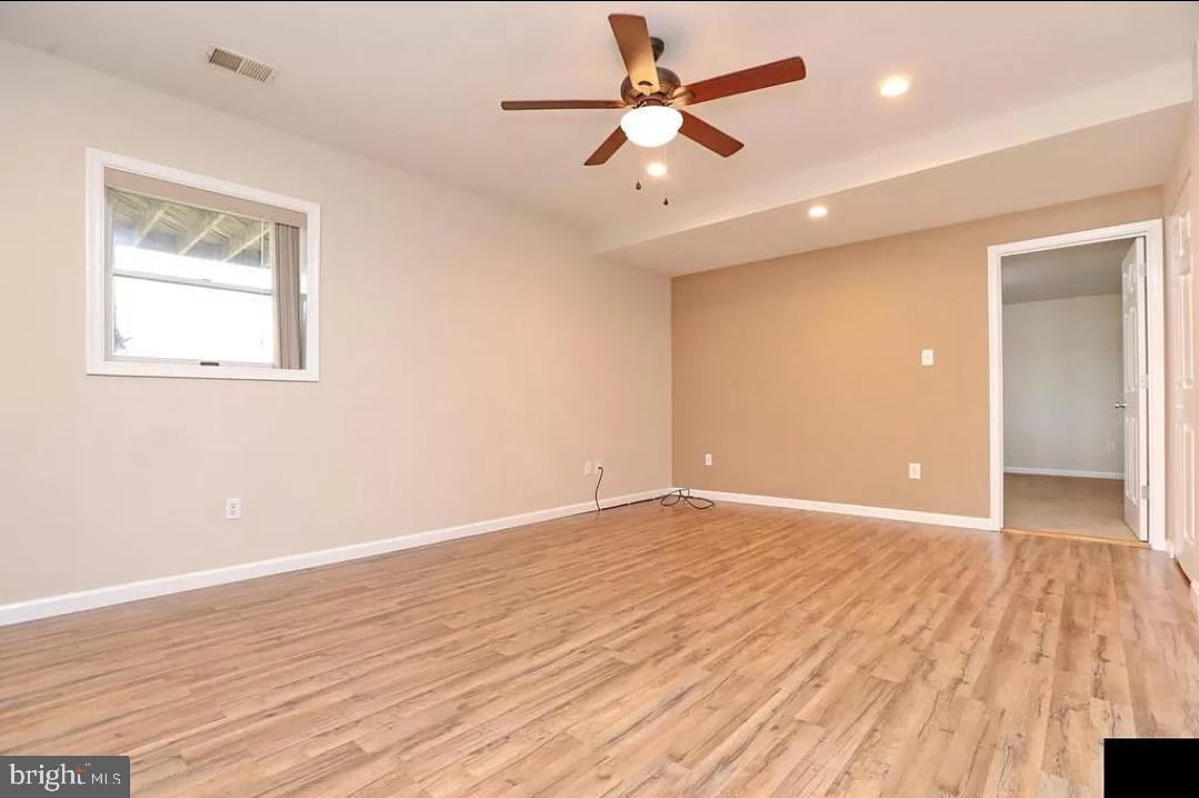 KINGS GRANT - Residential