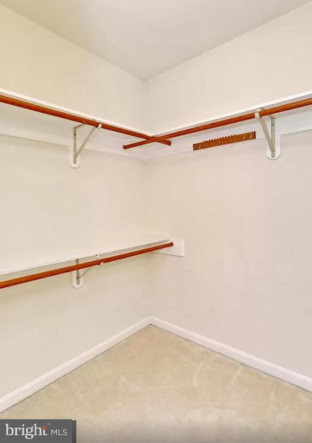 KINGS GRANT - Residential