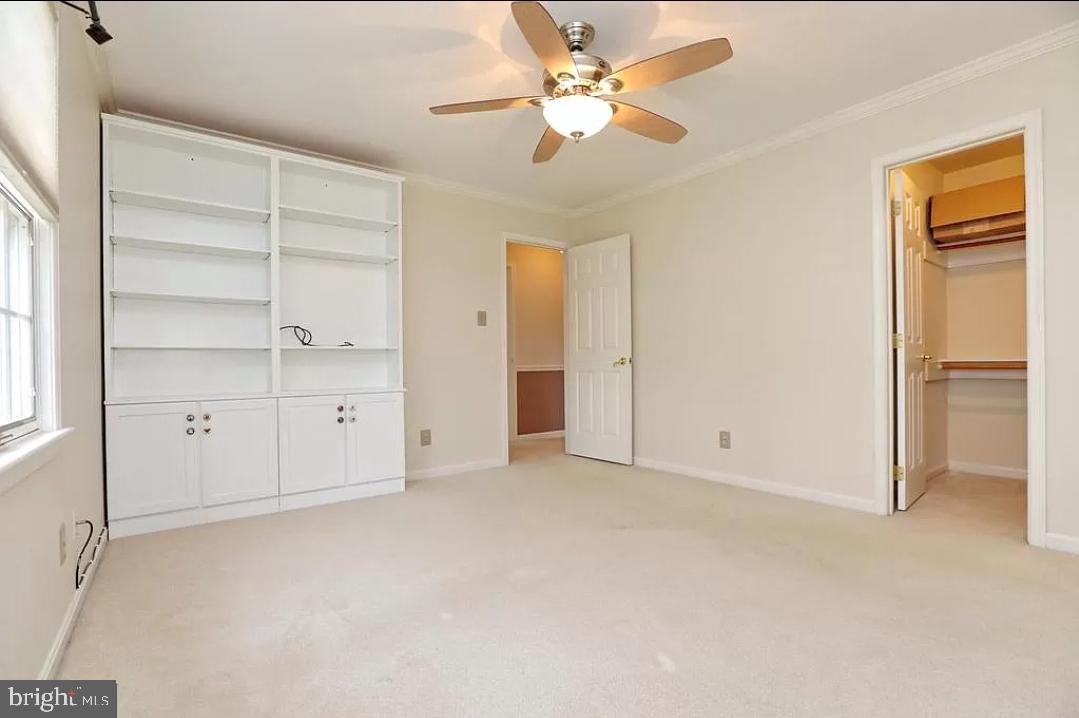 KINGS GRANT - Residential