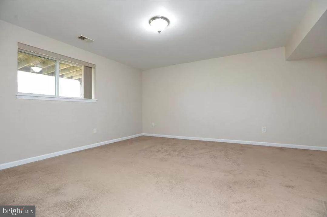 KINGS GRANT - Residential