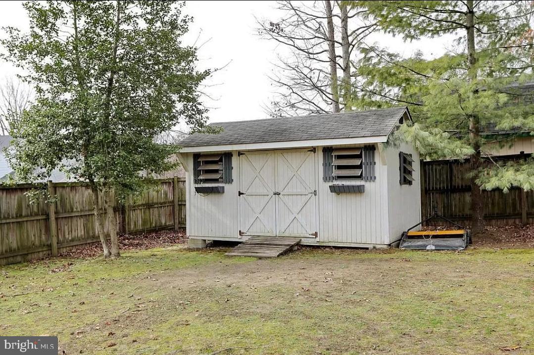 KINGS GRANT - Residential