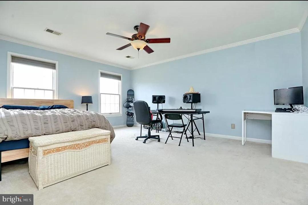 KINGS GRANT - Residential