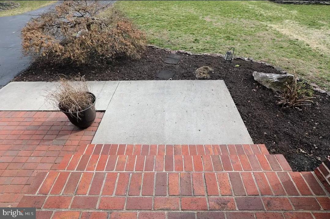 KINGS GRANT - Residential