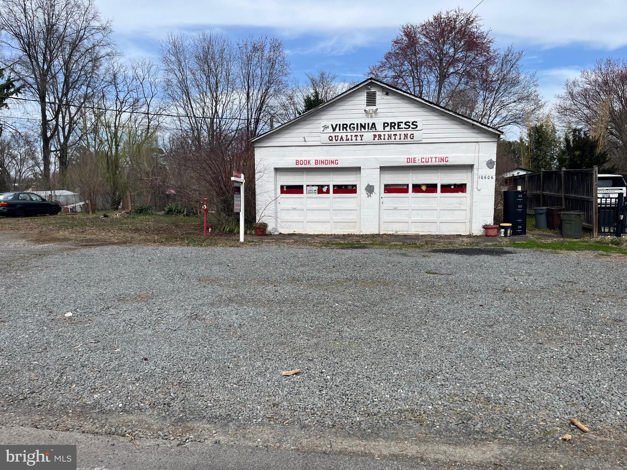 MOORE AND OLIVER - Land