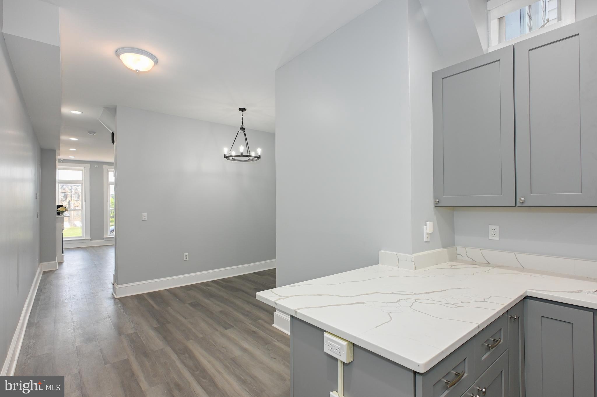 BIDDLE STREET - Residential