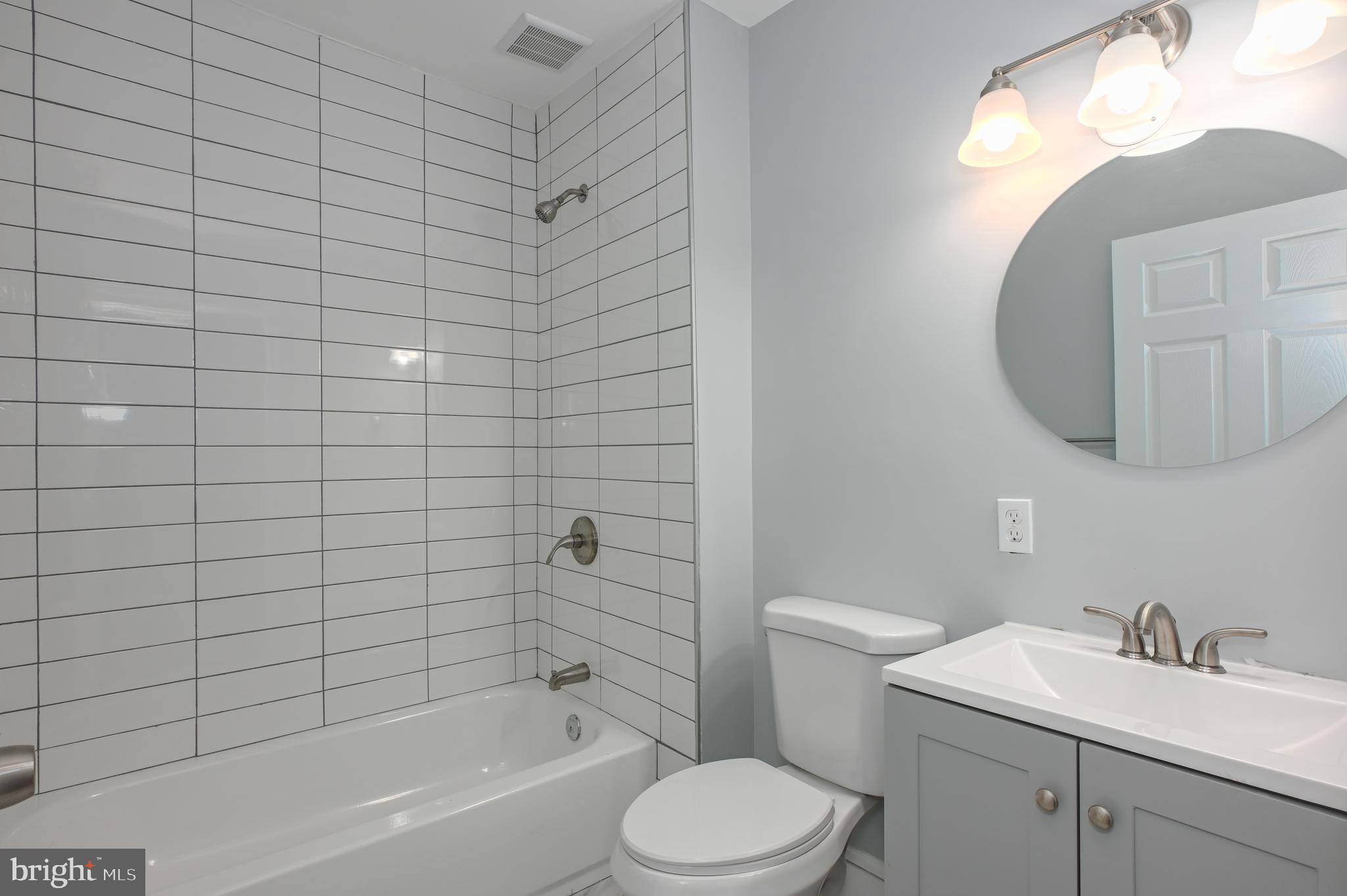 BIDDLE STREET - Residential