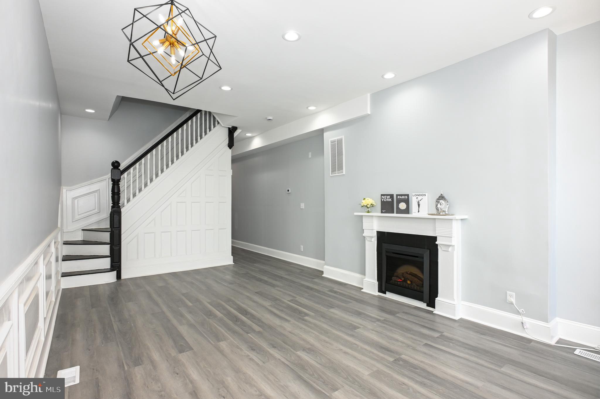 BIDDLE STREET - Residential