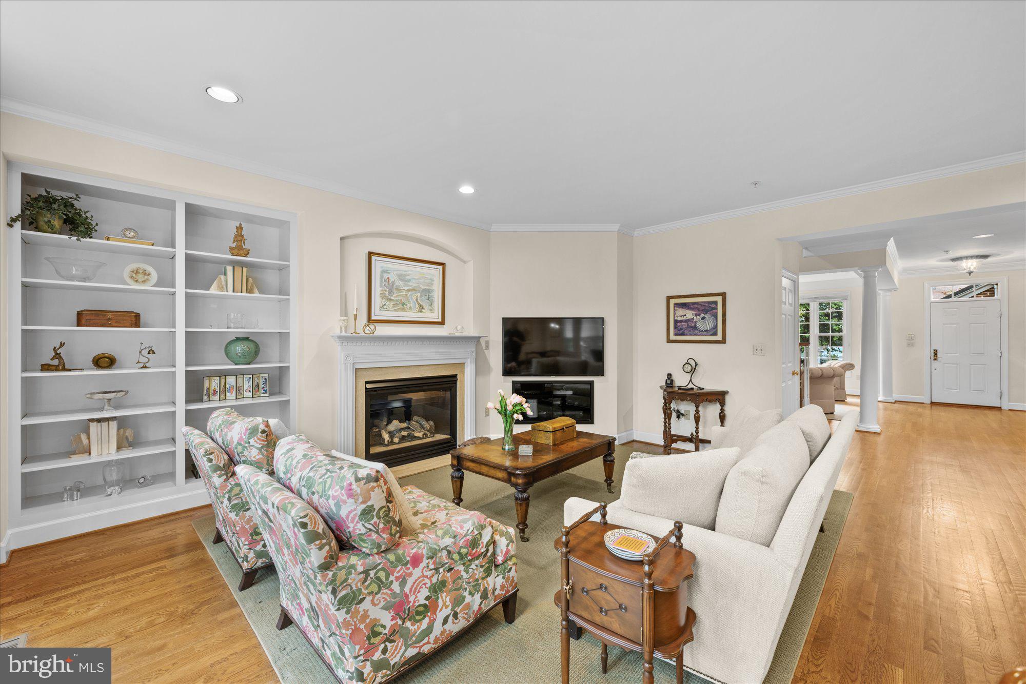 RIVER FALLS - Residential