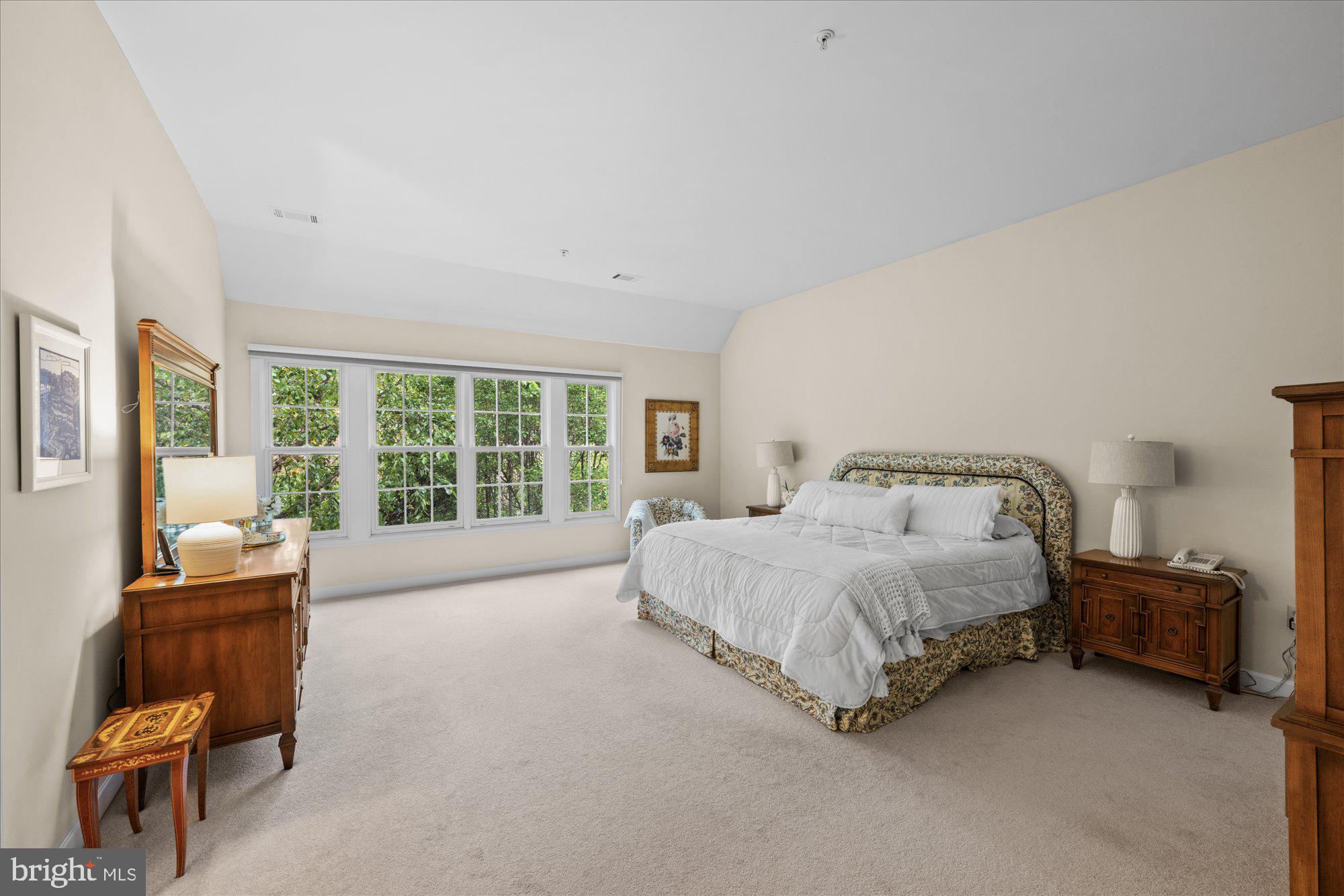 RIVER FALLS - Residential