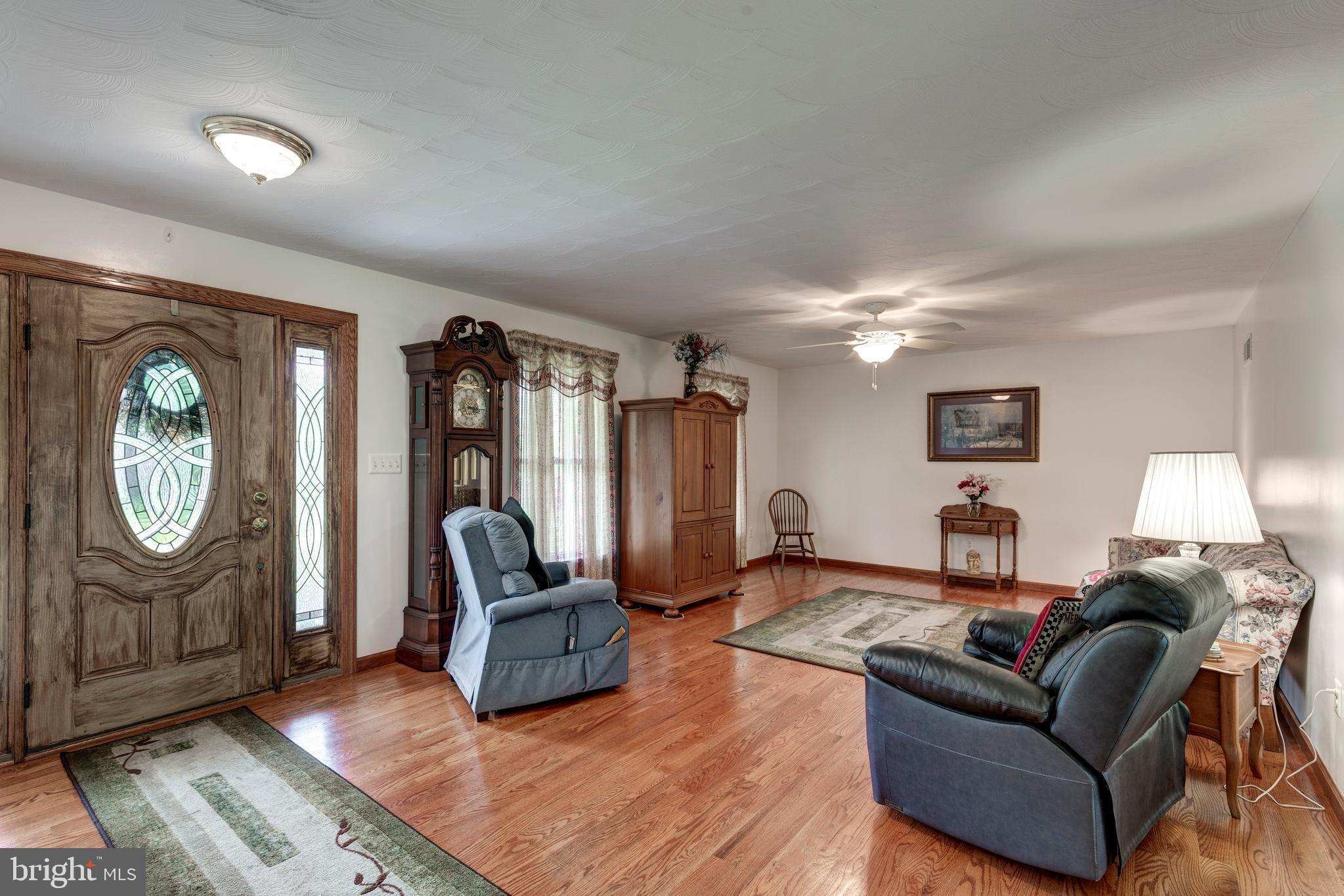 DEER CHASE - Residential