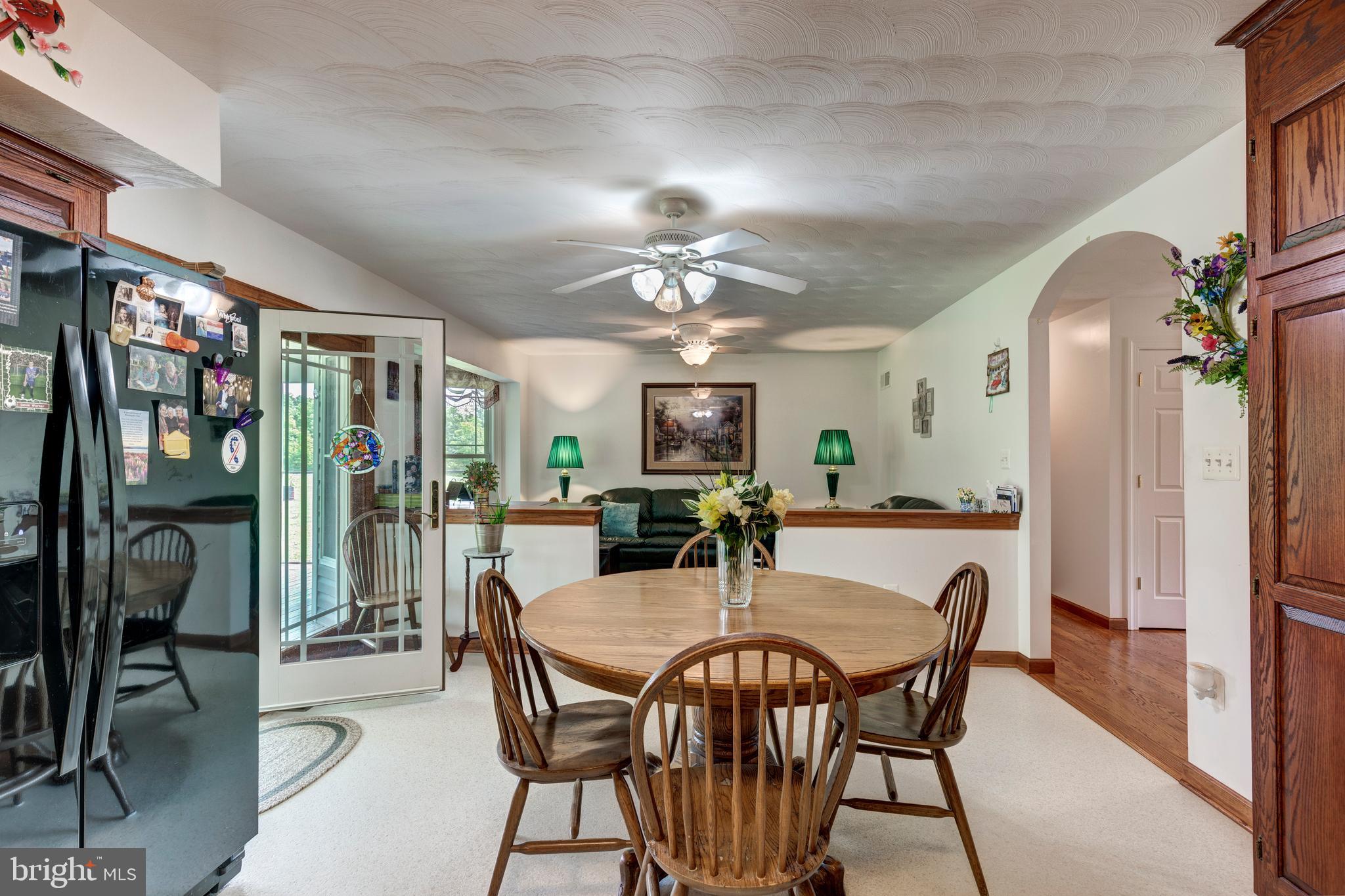 DEER CHASE - Residential