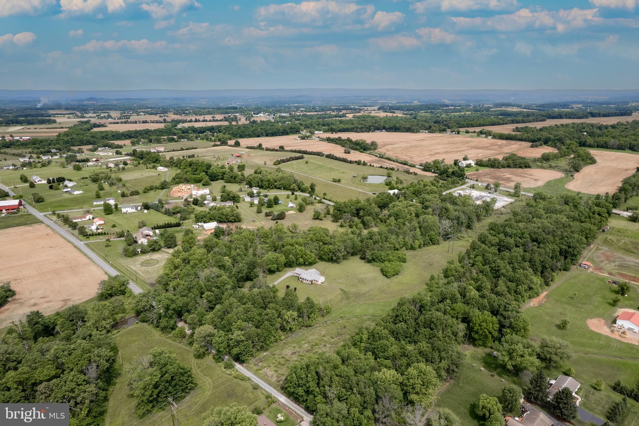 DEER CHASE - Residential