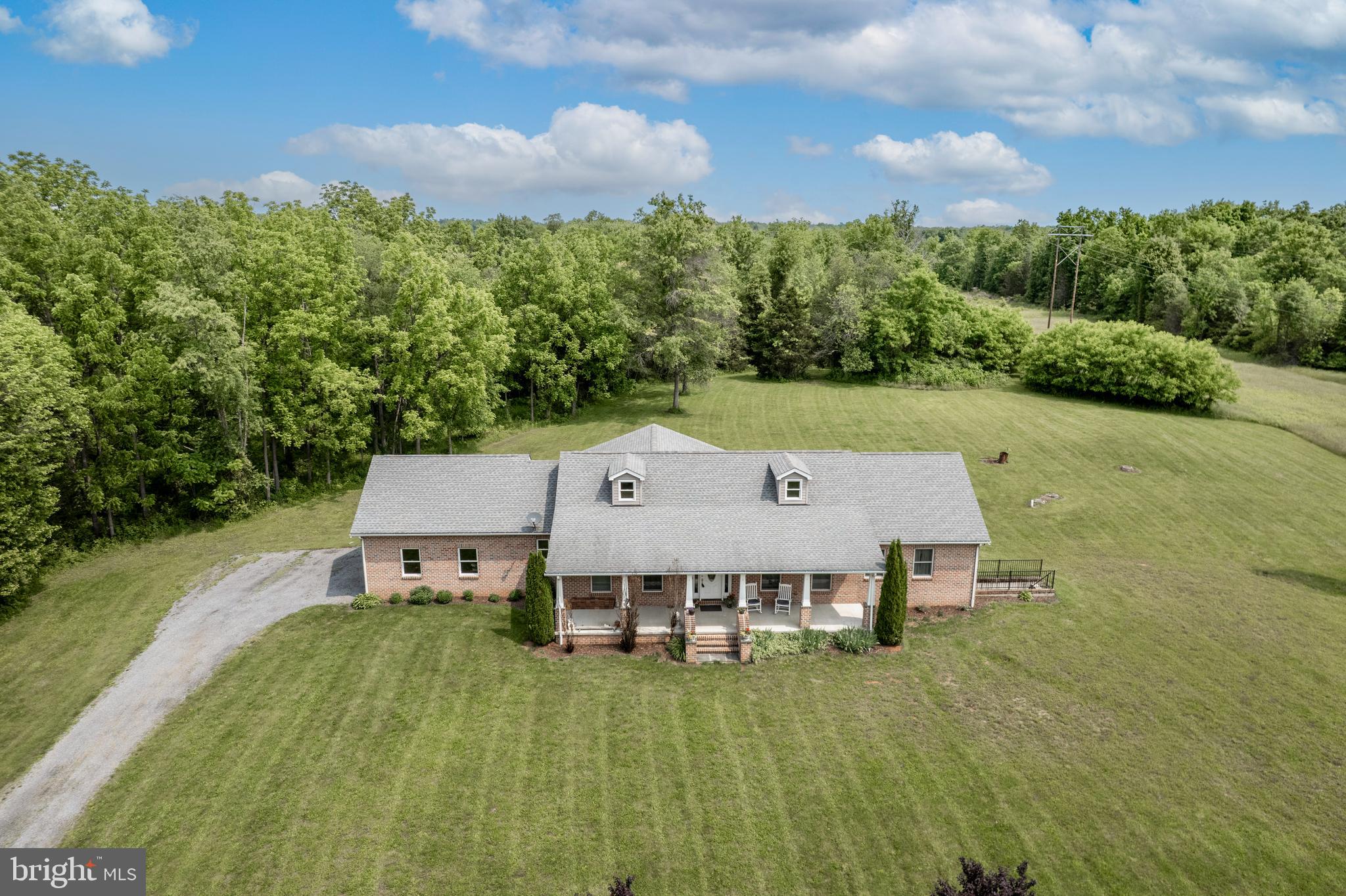 DEER CHASE - Residential