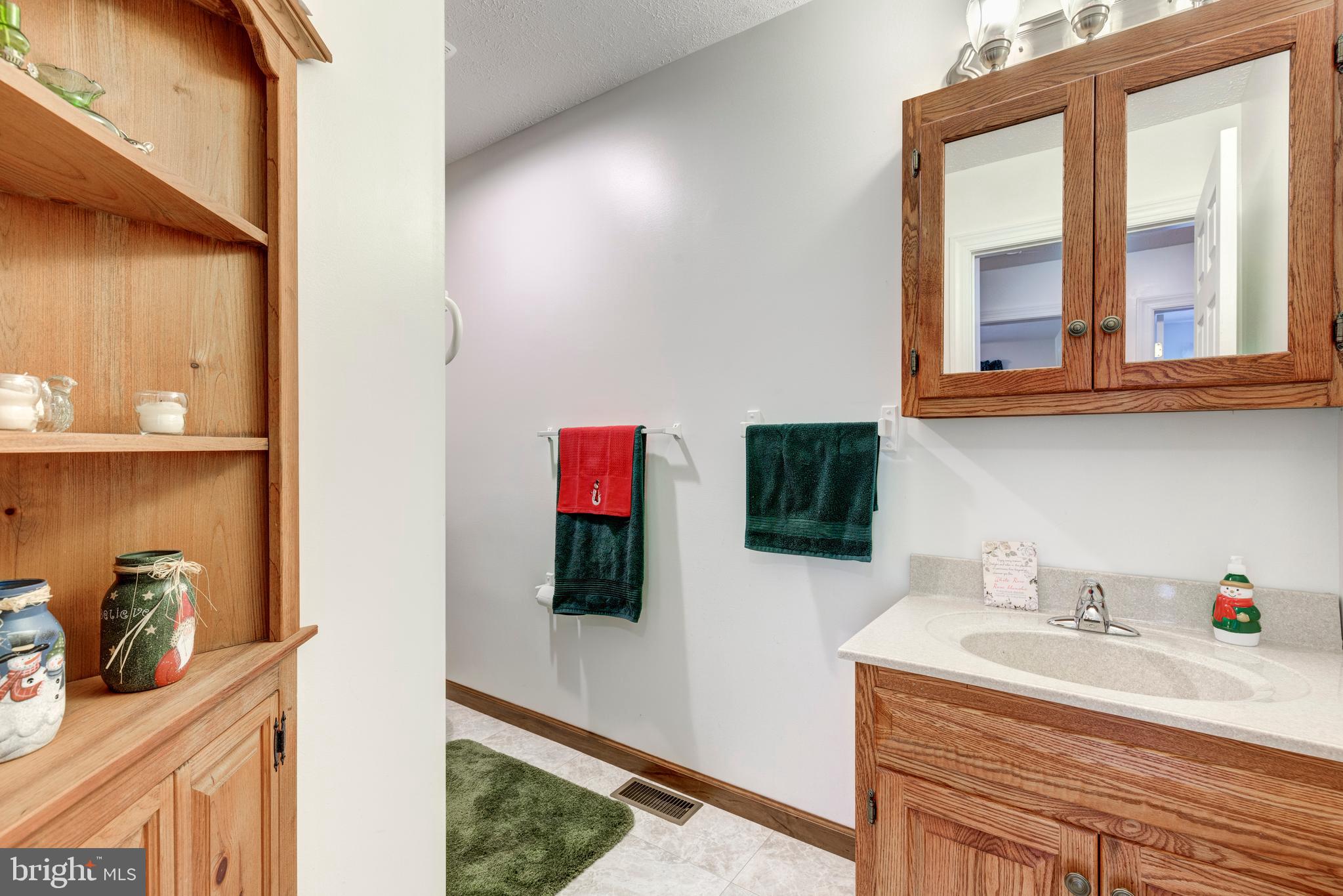 DEER CHASE - Residential