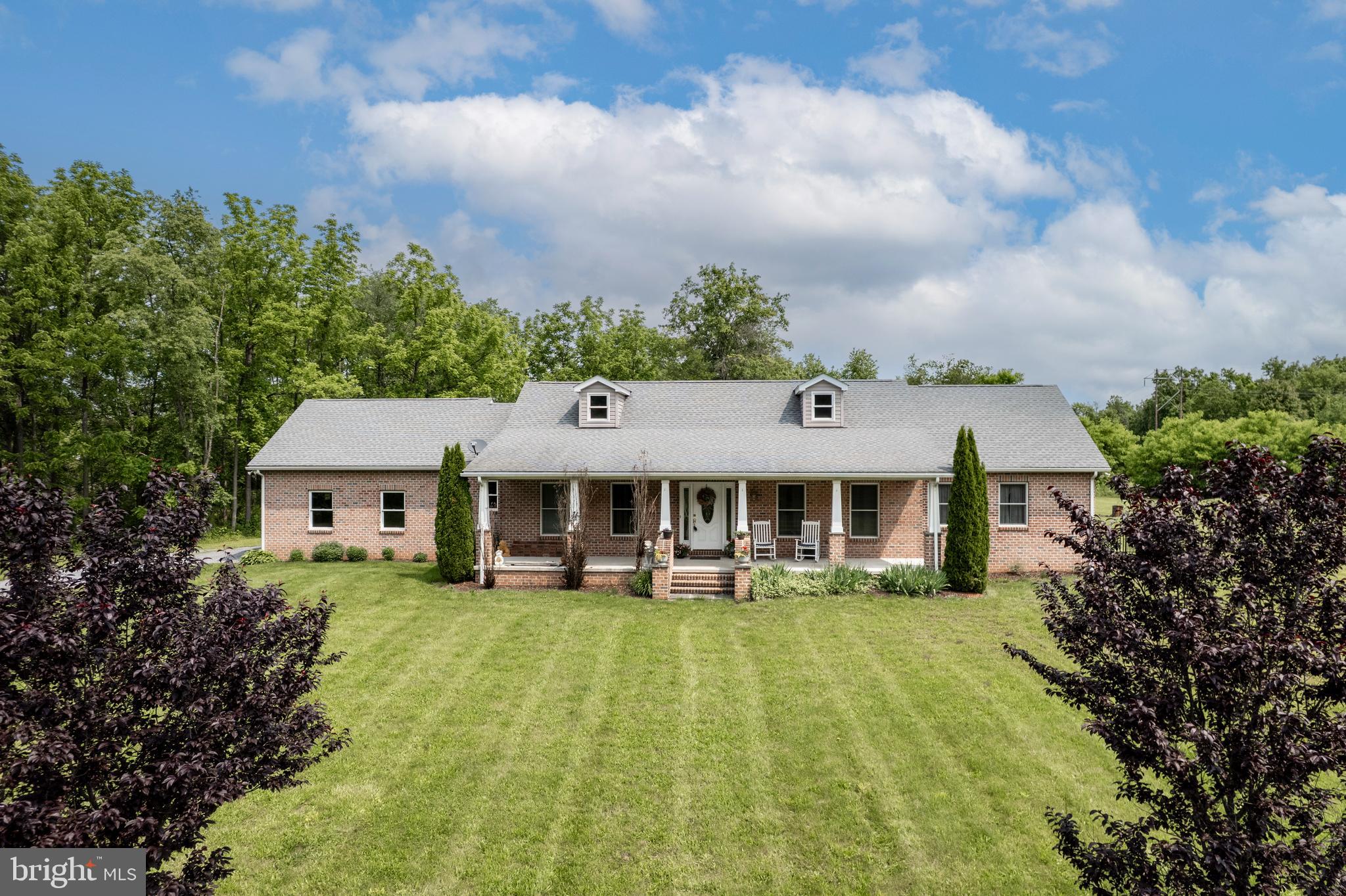 DEER CHASE - Residential