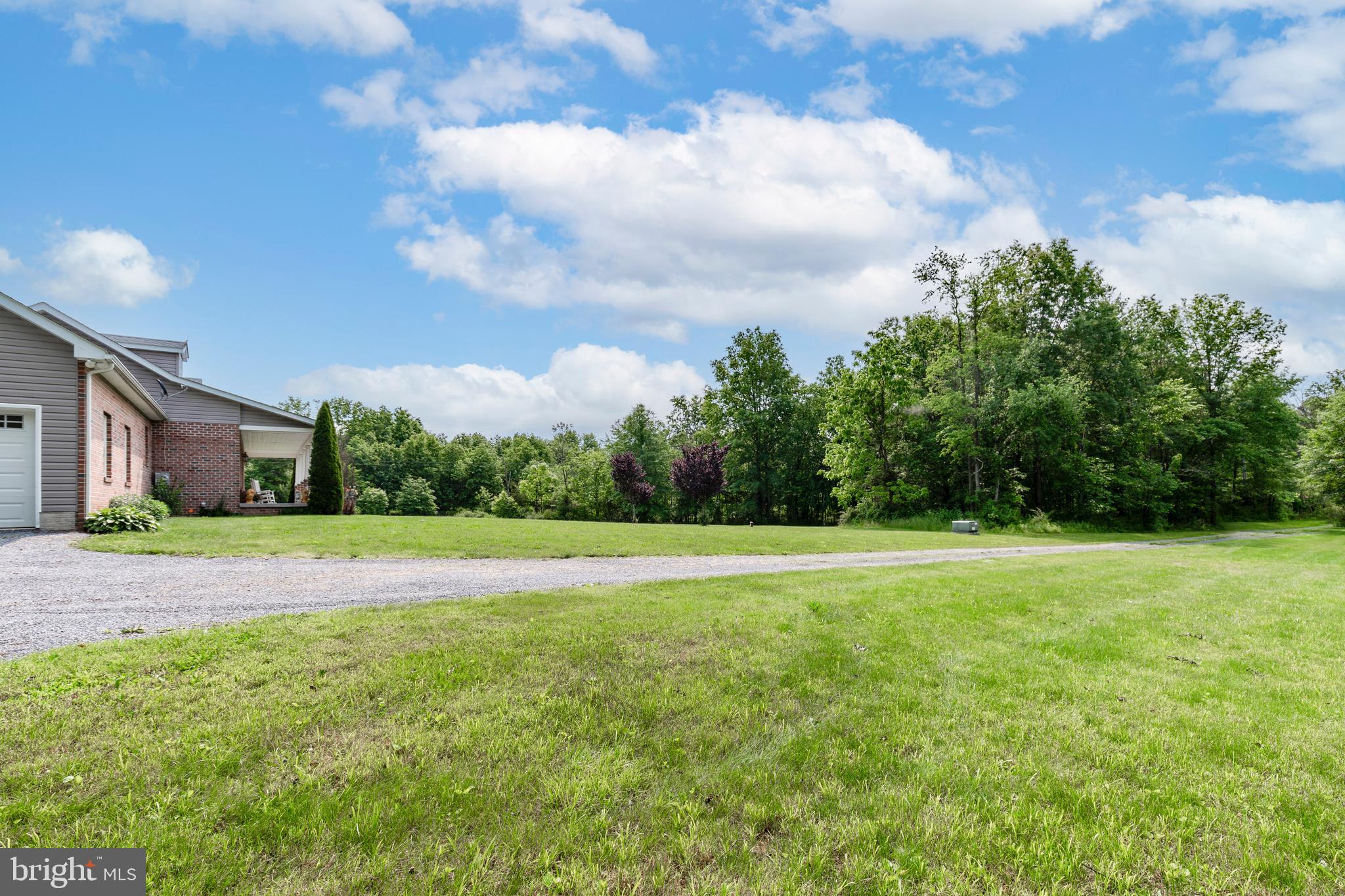 DEER CHASE - Residential