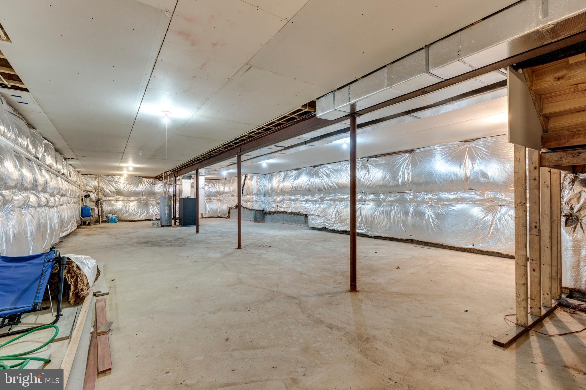 DEER CHASE - Residential