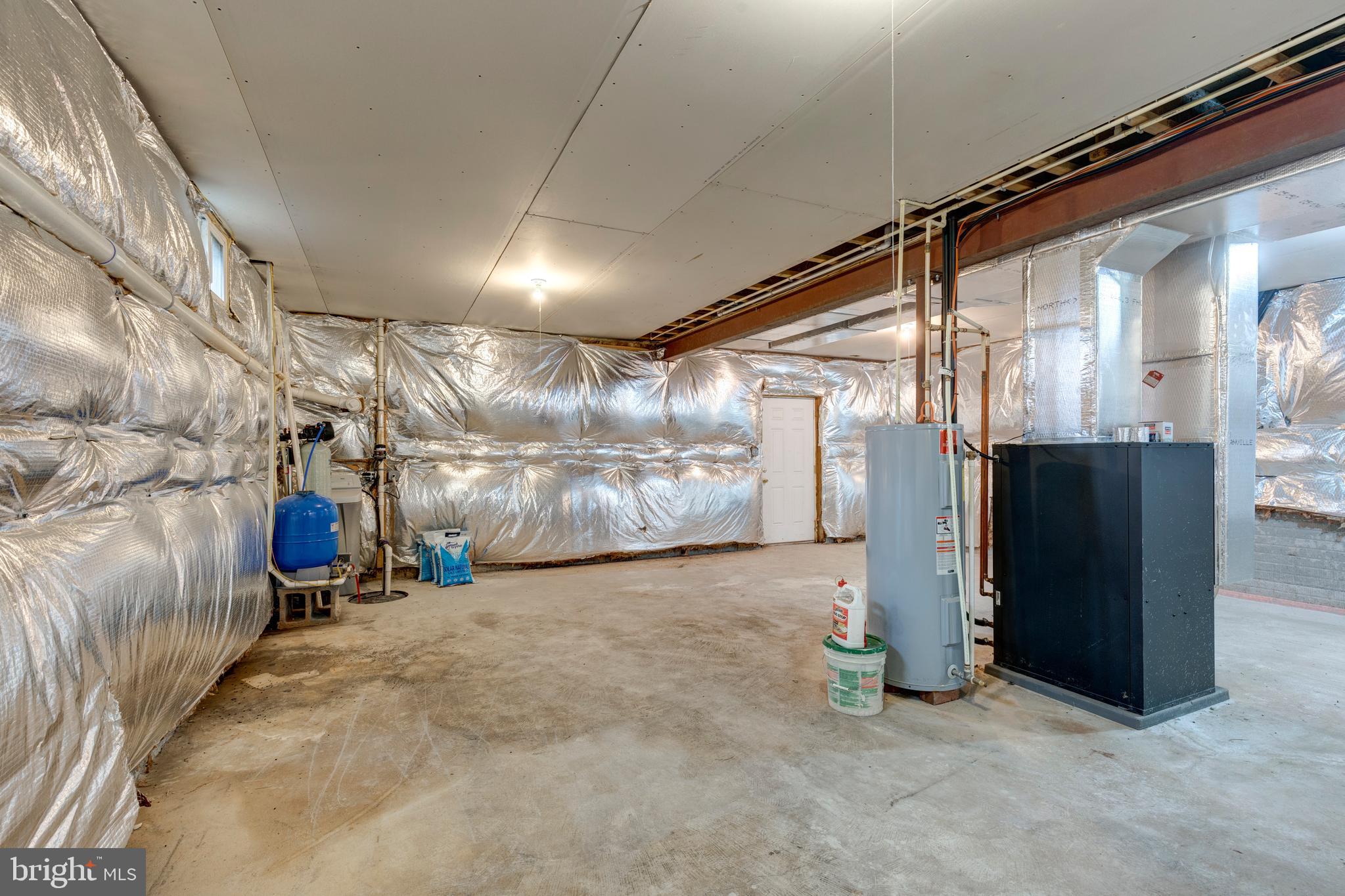 DEER CHASE - Residential