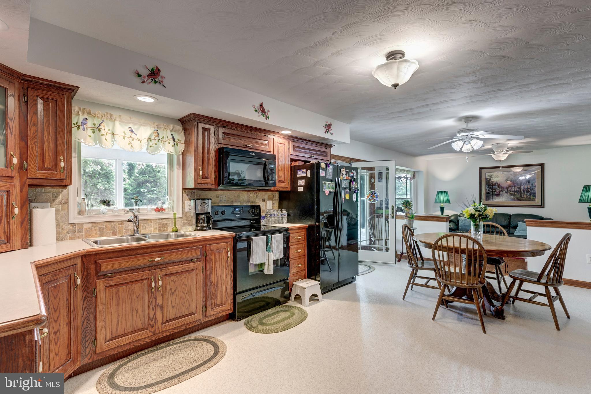 DEER CHASE - Residential