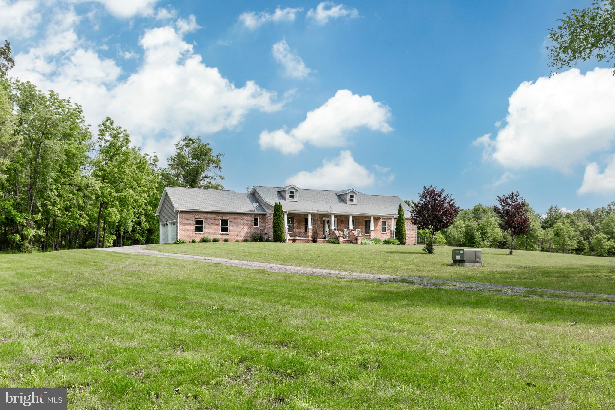 DEER CHASE - Residential