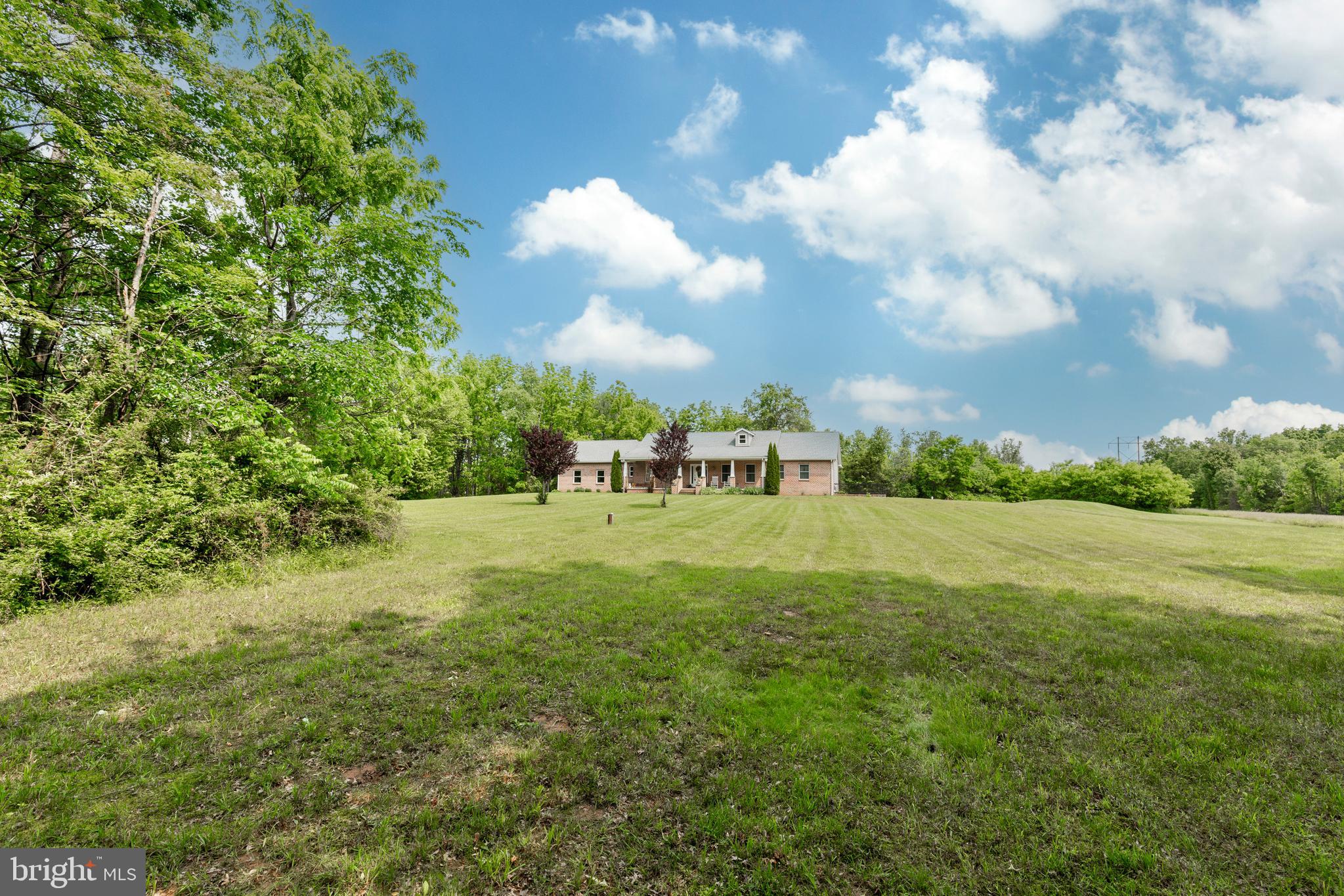 DEER CHASE - Residential