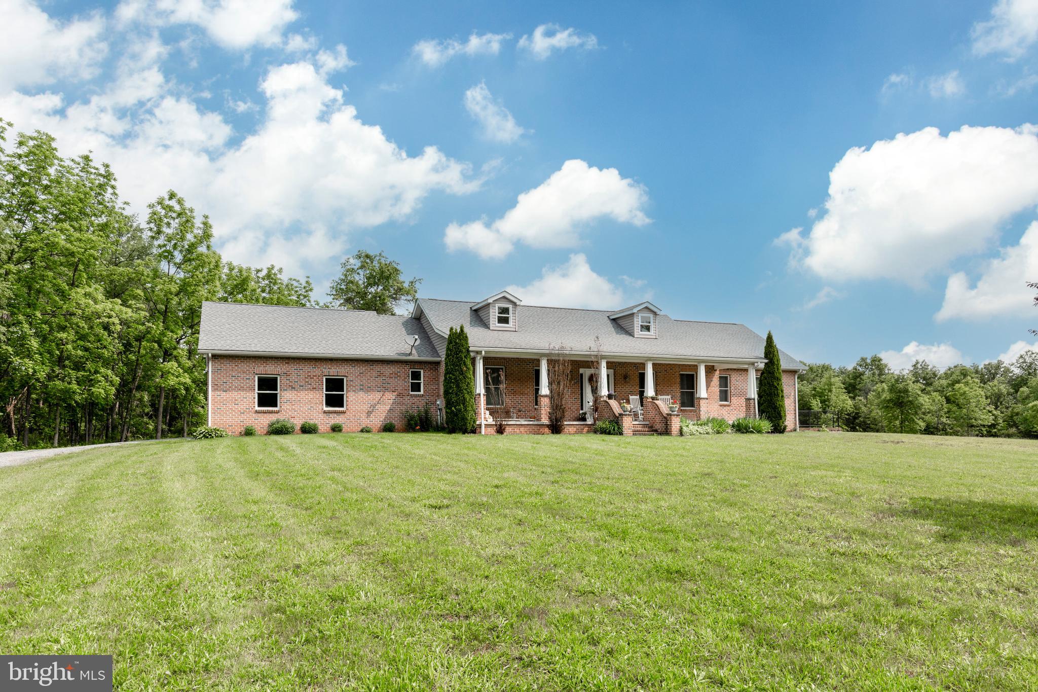 DEER CHASE - Residential