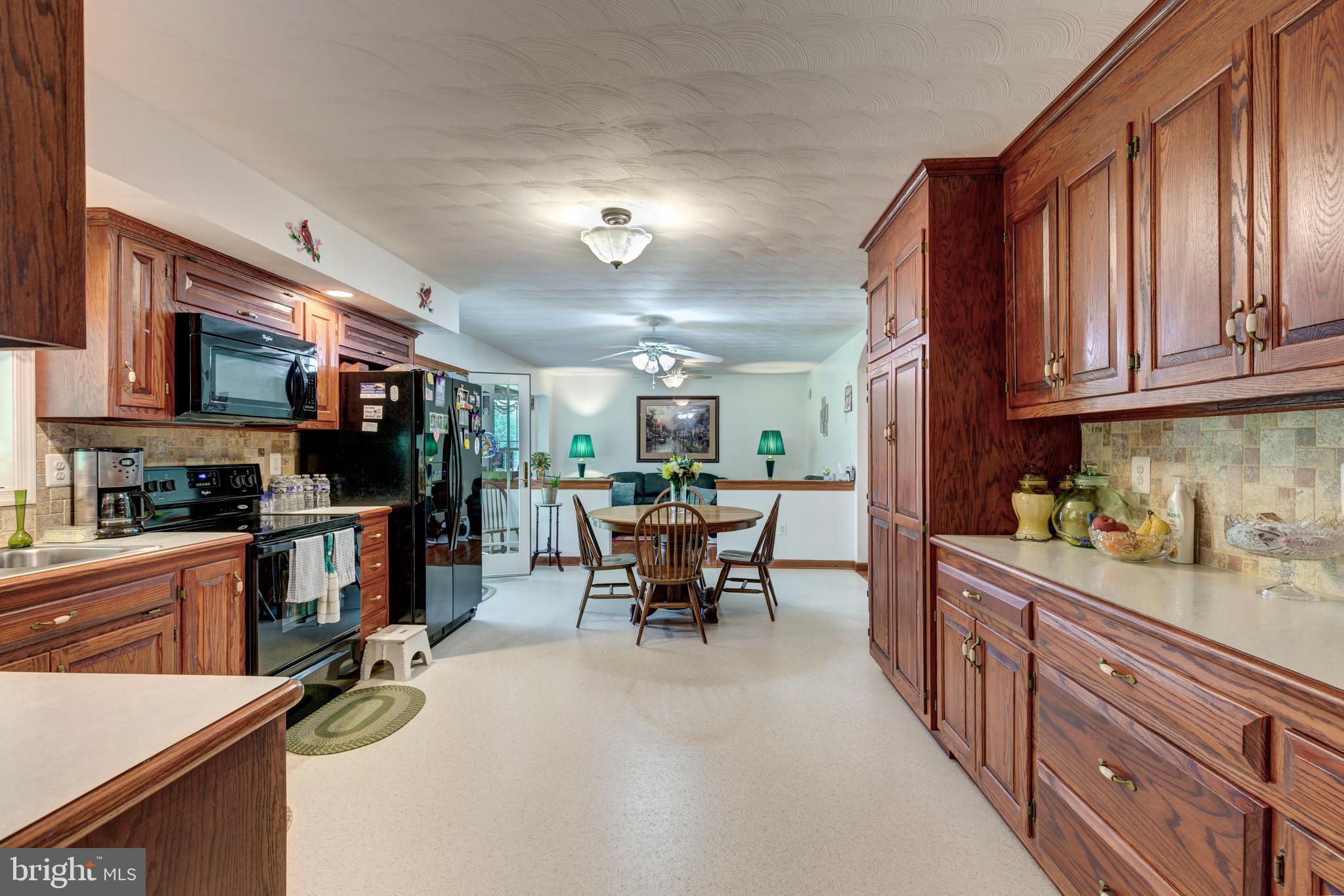 DEER CHASE - Residential