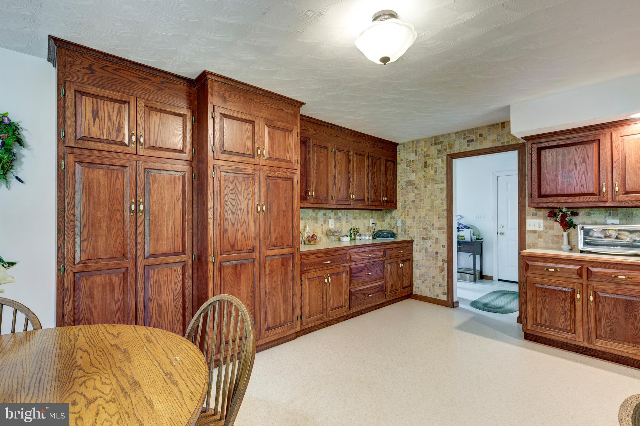 DEER CHASE - Residential